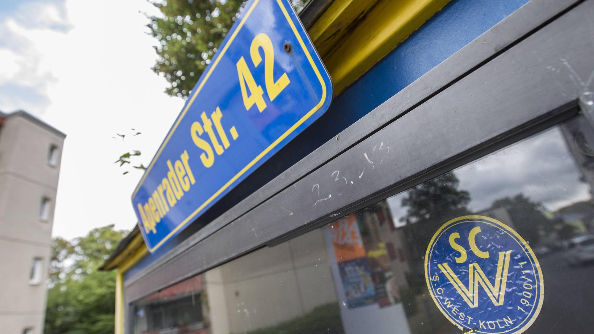 Die Apenrader Straße, Heimat des SC West Köln in Ehrenfeld