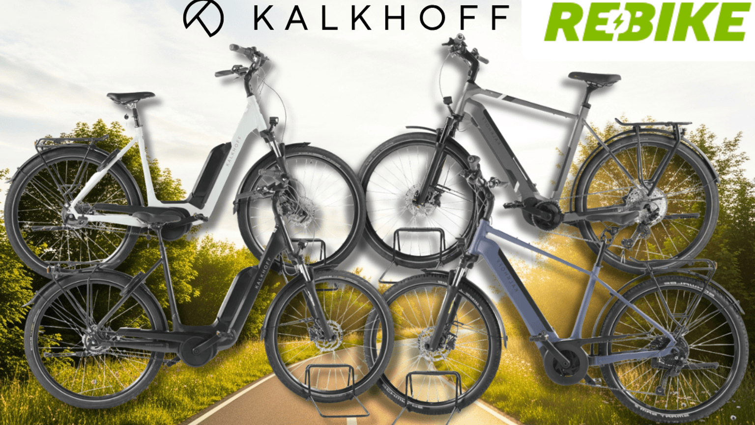 4 unterschiedliche E-Bikes von Kalkhoff vor einem Fahrradweg.