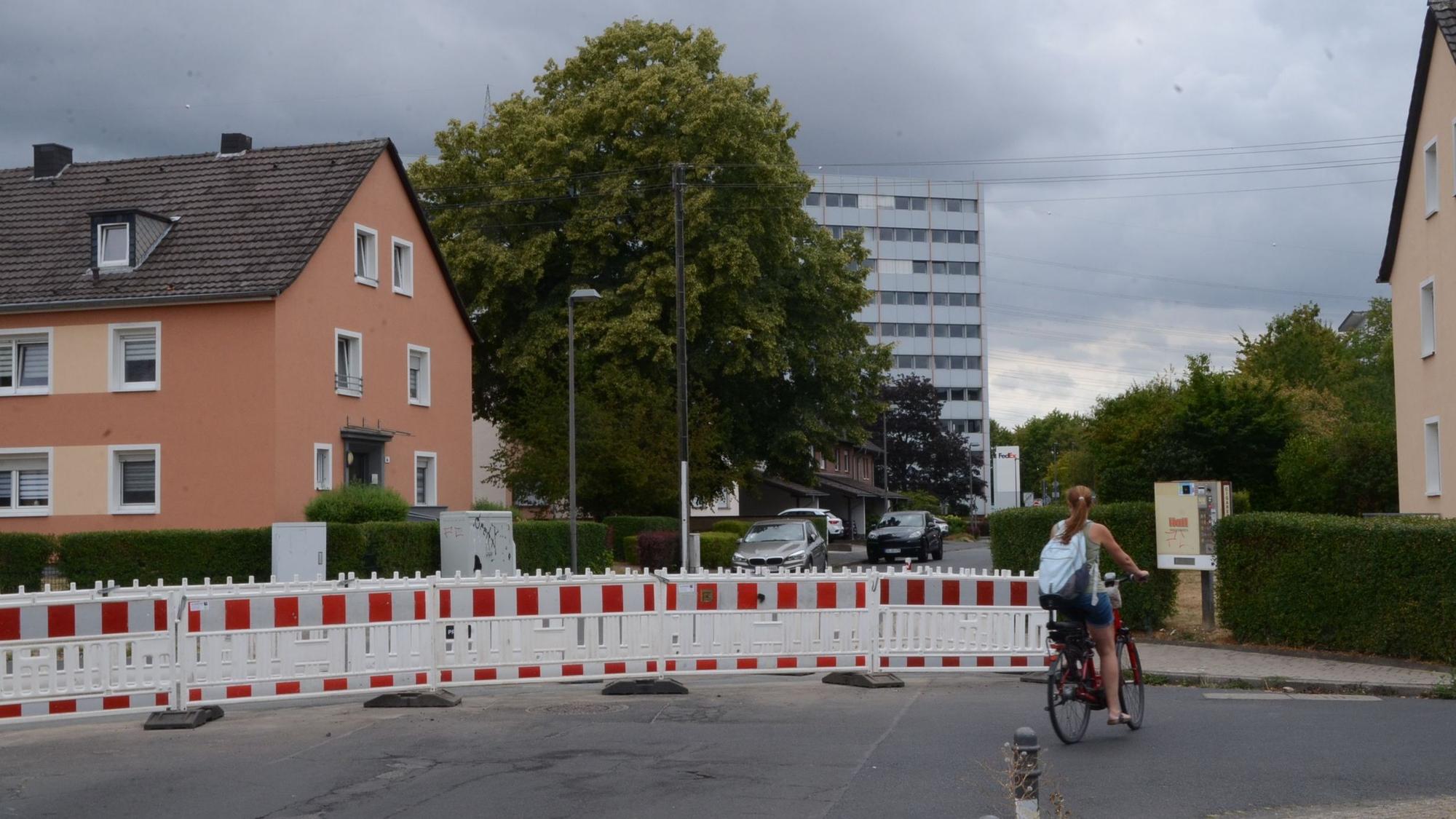 Bürgermeister Biber hat den Verkehrsversuch an der Kreuzung Im Zehntfeld/ Schopenhauerstraße in Oberlar nach zwei Tagen gestoppt