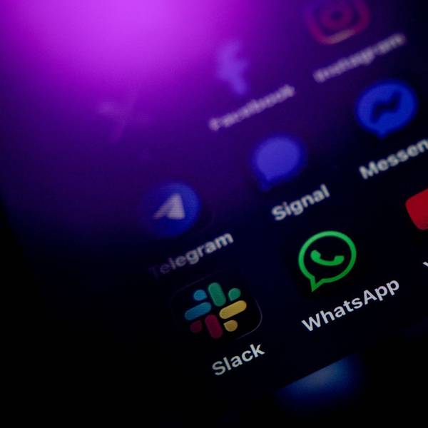 Eine weit verbreitete Browser-Erweiterung hat eine Sicherheitslücke beim Messenger WhatsApp zur Folge gehabt. (Bild: 2025 Getty Images/Chris McGrath)