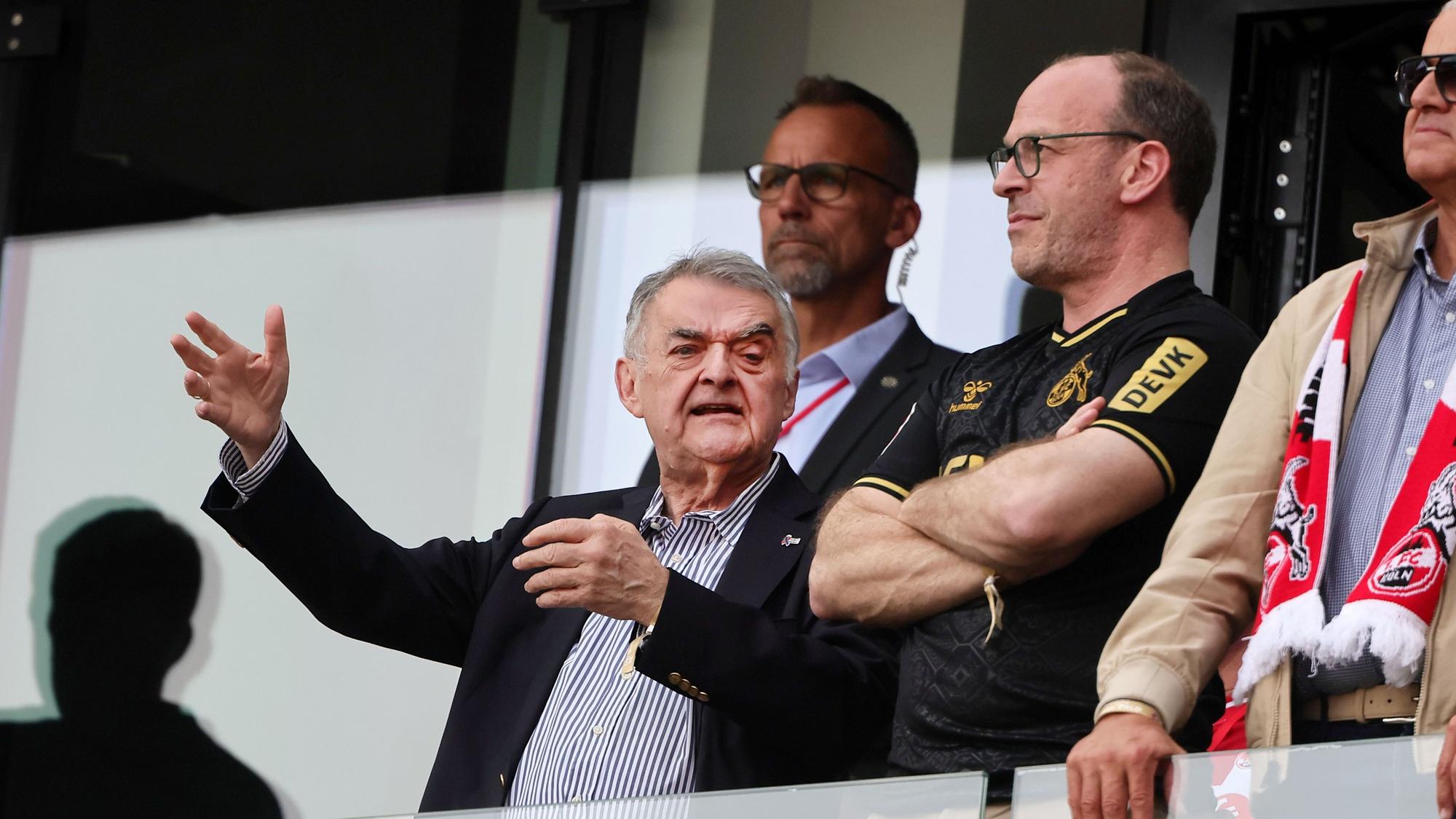 NRW-Innenminister Herbert Reul: In der vergangenen Saison besuchte der CDU-Politiker das Heimspiel des 1. FC Köln gegen Heidenheim.