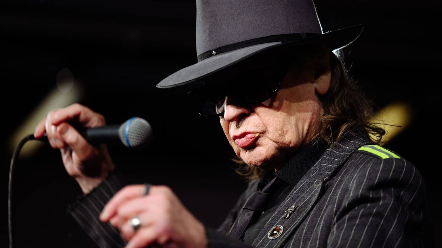 Udo Lindenberg muss aufgrund gesundheitlicher Probleme einen geplanten Auftritt absagen. (Bild: 2026 Getty Images/Gregor Fischer)