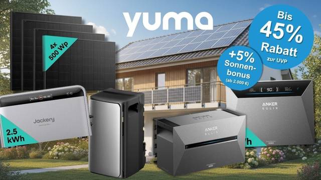 Jackery SolarVault 3 Pro (2,5 kWh) und mehrere Anker Solix Heimspeicher sowie vier Solarmodule à 500 Wp vor einem modernen Einfamilienhaus mit Solardach und sommerlichem Garten. Blauer Button mit Hinweis auf bis zu 45 % Rabatt zur UVP und 5 % Sonnenbonus ab 2.000 Euro Bestellwert.