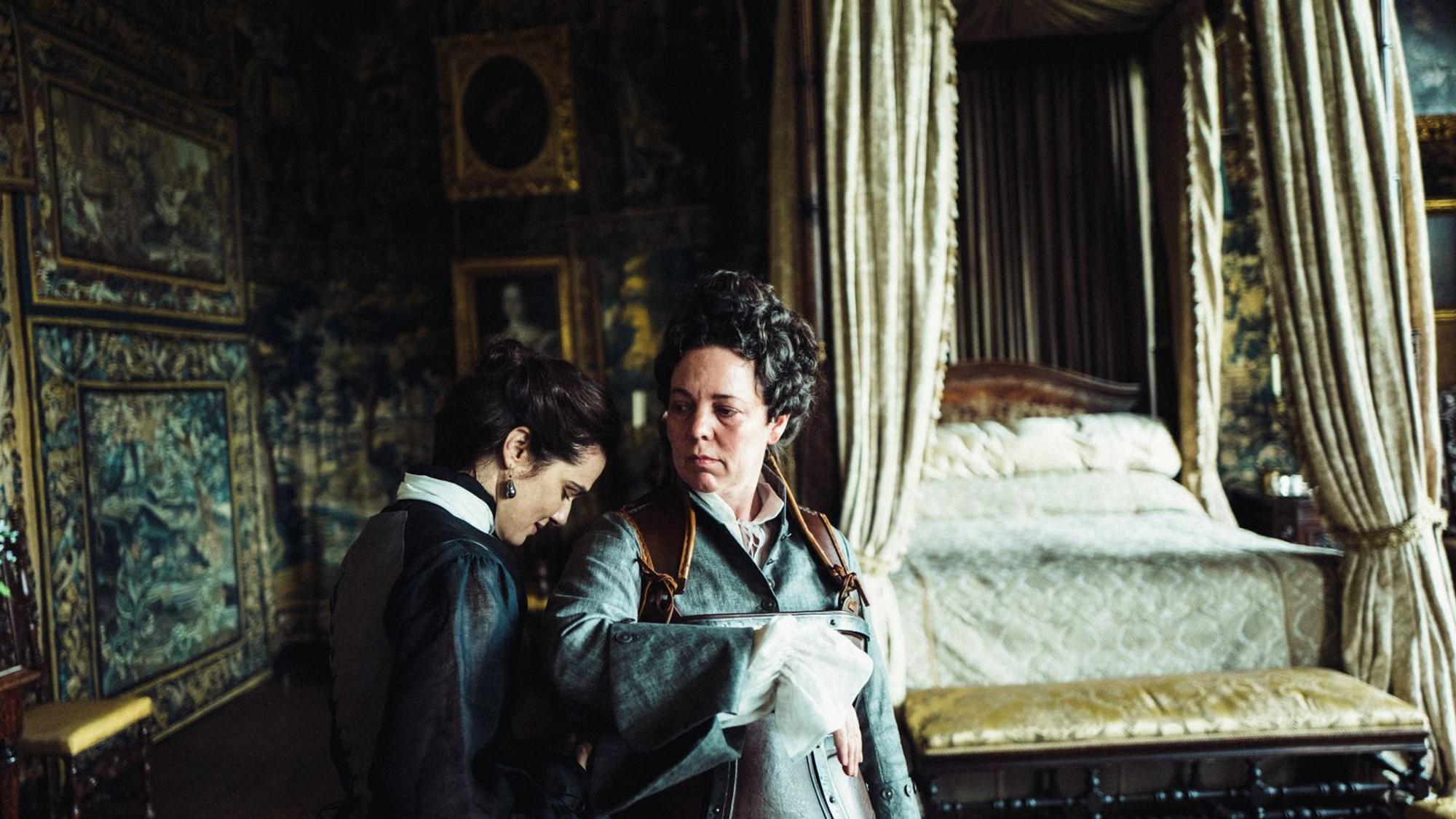 Für ihre Darstellung der britischen Königin Anne, die zum Opfer der Intrigen zweier Frauen wird, erhielt Olivia Colman einen Oscar. (Bild: 2018 Twentieth Century Fox)