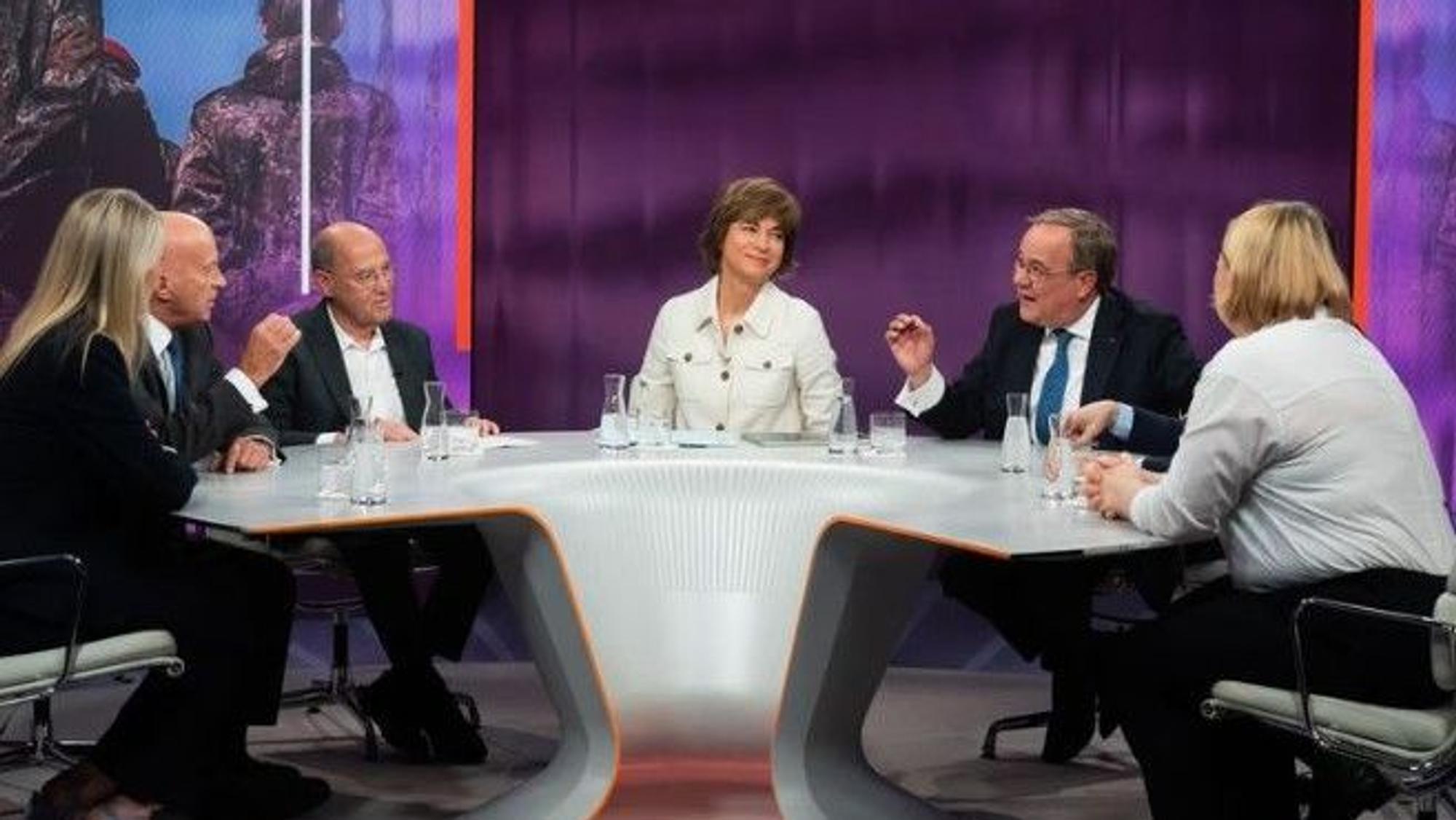 Bei „Maybrit Illner“ beschäftigte sich die Runde unter anderem mit dem Szenario einer Regierungsbeteiligung der AfD.