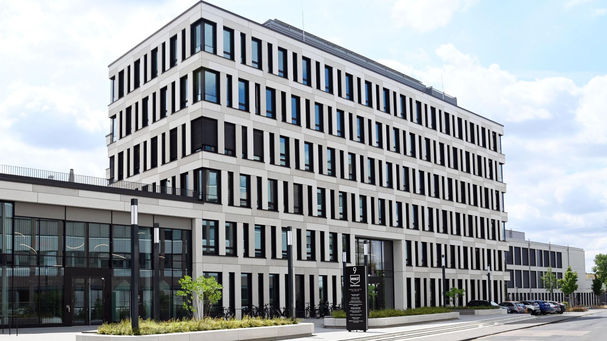 Der neue Verwaltungssitz der RWZ in der Gaedestraße 9 in Köln-Marienburg.