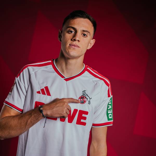 Paul Okon-Engstler im weißen FC-Dress