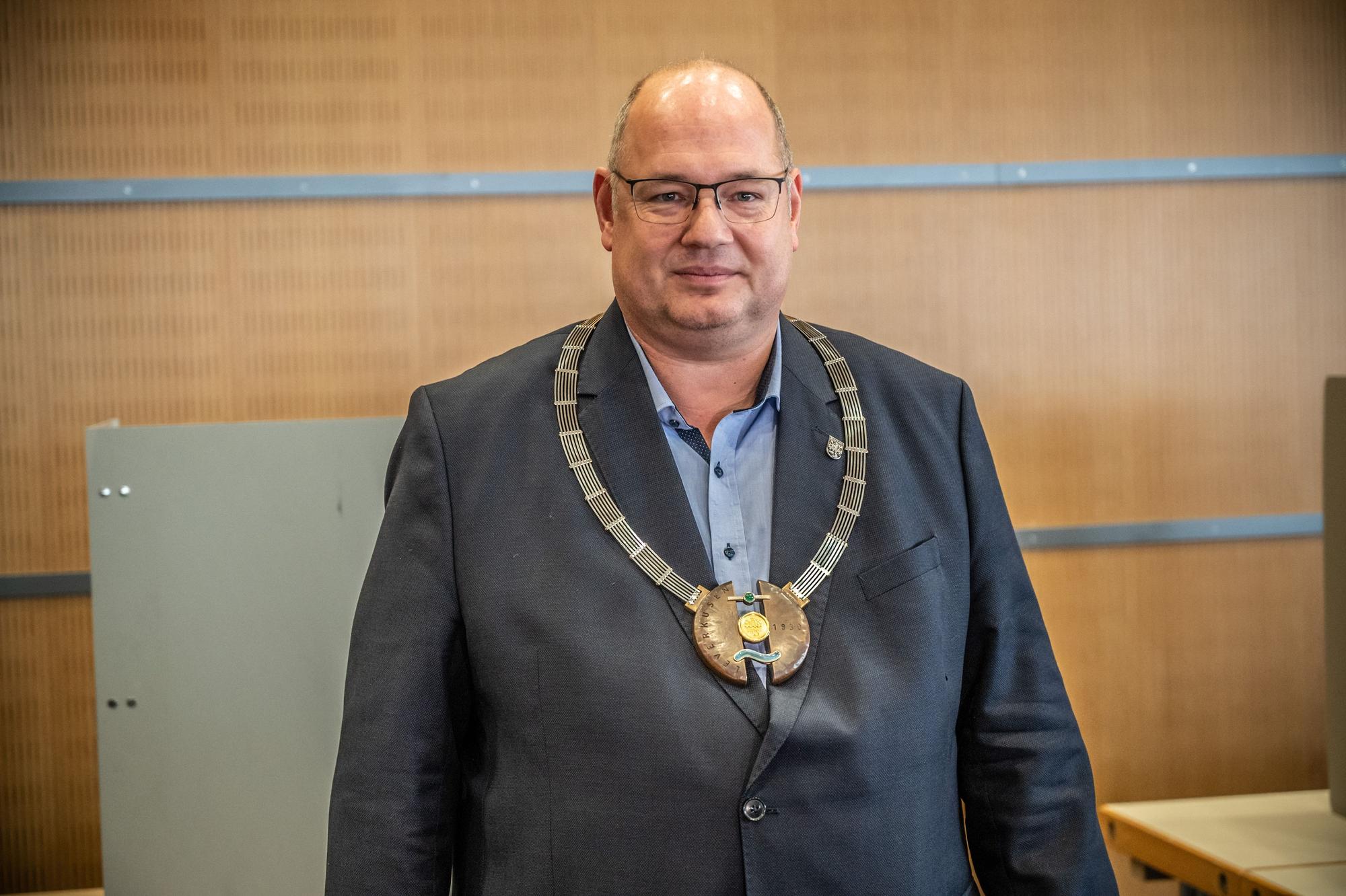 Konstituierende Ratssitzung mit Amtseinführung Stefan Hebbel durch den Alterspräsident . Bild: Ralf Krieger