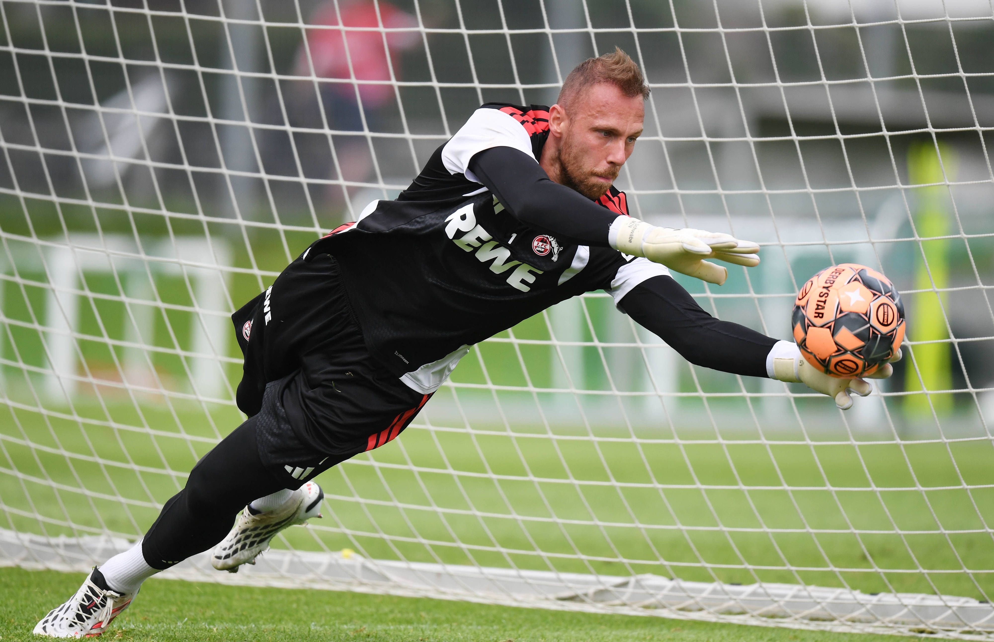 FC-Keeper Marvon Schwäbe im Trainingslager der Kölner in Österreich