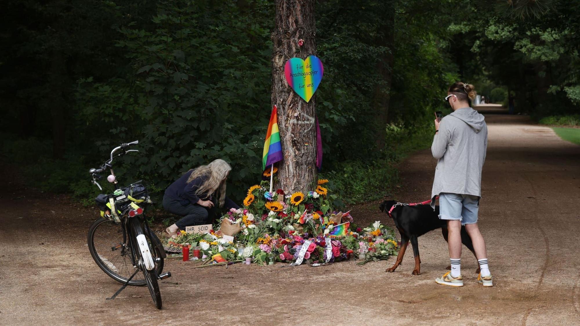 Die Stille nach dem Angriff: Ein Ort des Gedenkens im Berliner Tiergarten. Sean Gallup