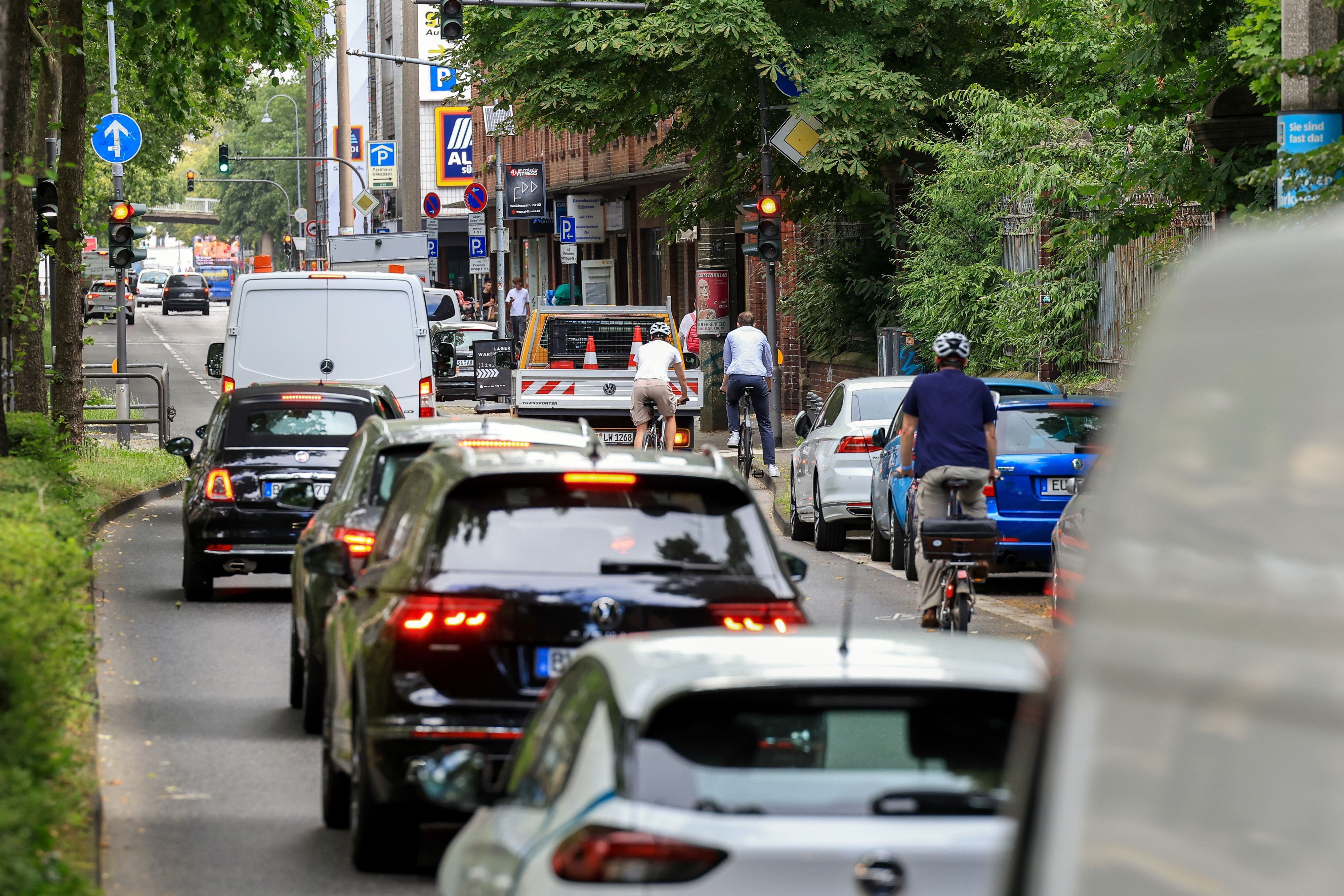 Die Luxemburger Straße könnte für Autos einspurig werden.