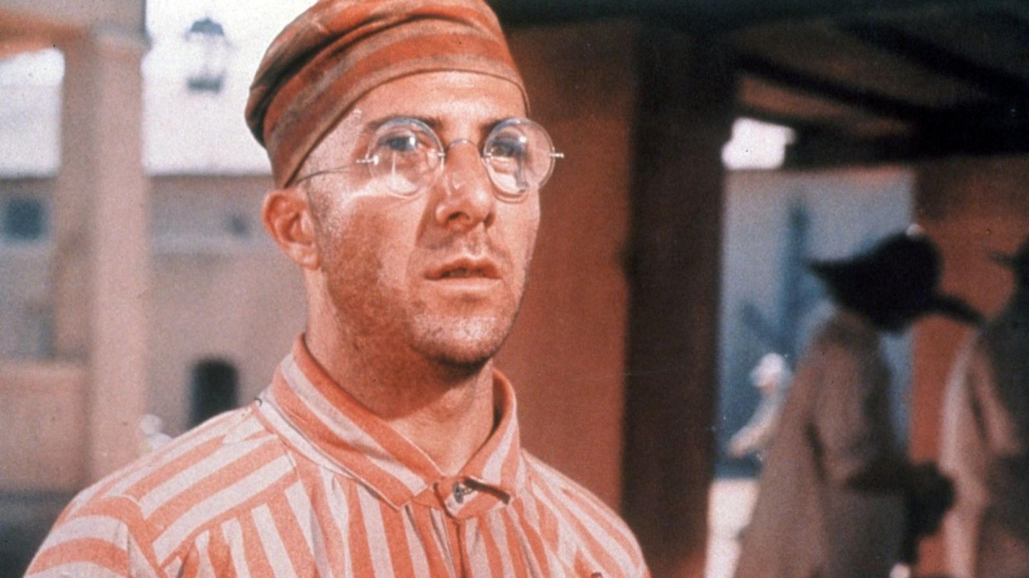 Louis Dega (Dustin Hoffman) träumt von der Freiheit.