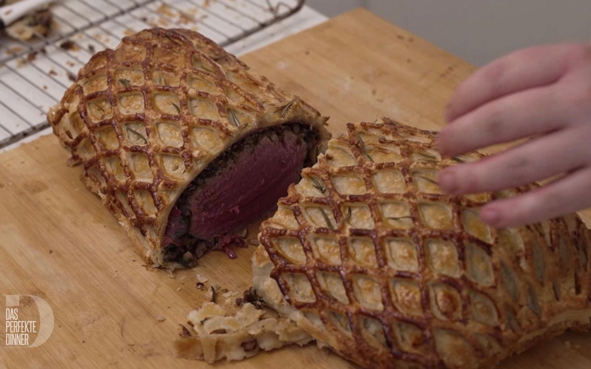 Michelles Beef Wellington ist ein Prachtstück. (Bild: RTL)