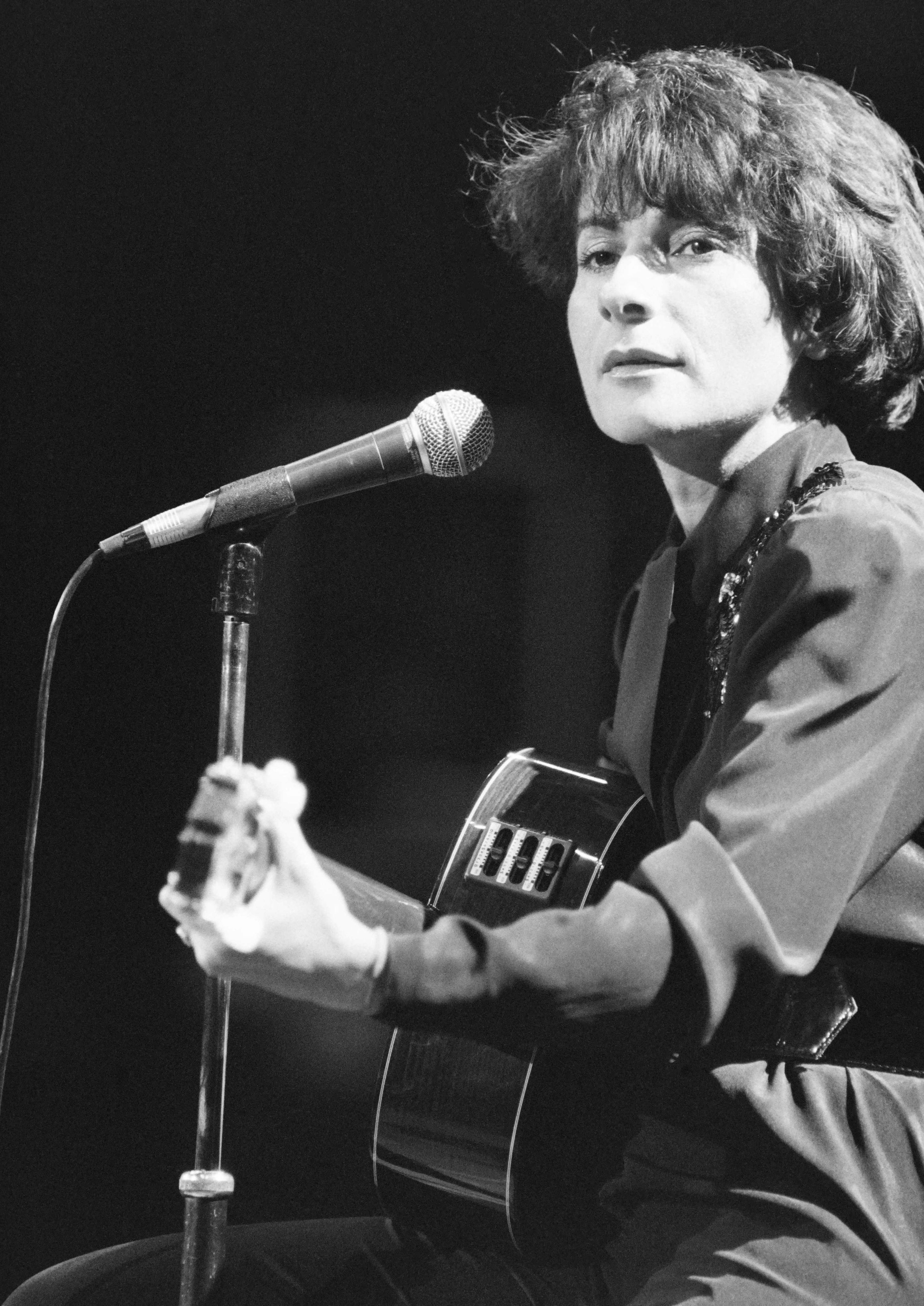Marie-Paule Belle