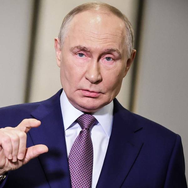 Moskaus Machthaber Wladimir Putin im Gespräch mit Reportern im Kreml. (Archivbild)