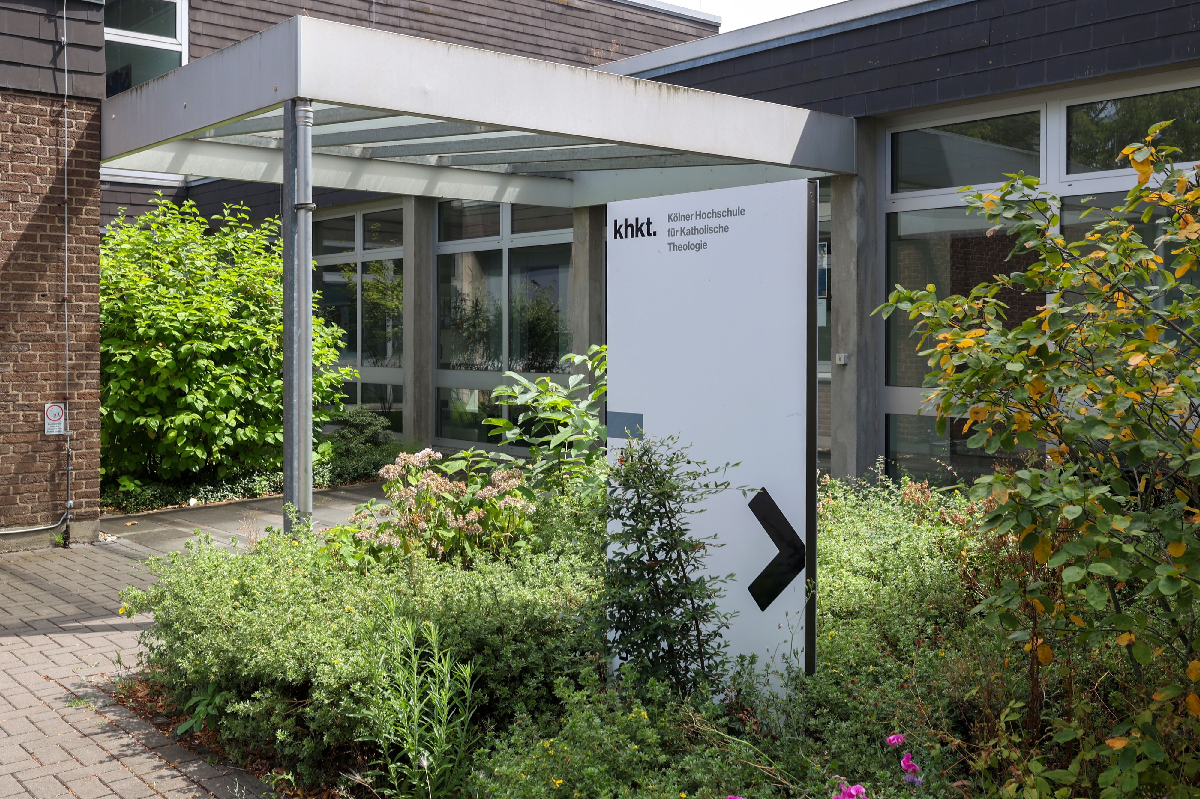 Die Kölner Hochschule für Katholische Theologie (KHKT)  an der Gleueler Straße 262-268. Foto: Martina Goyert