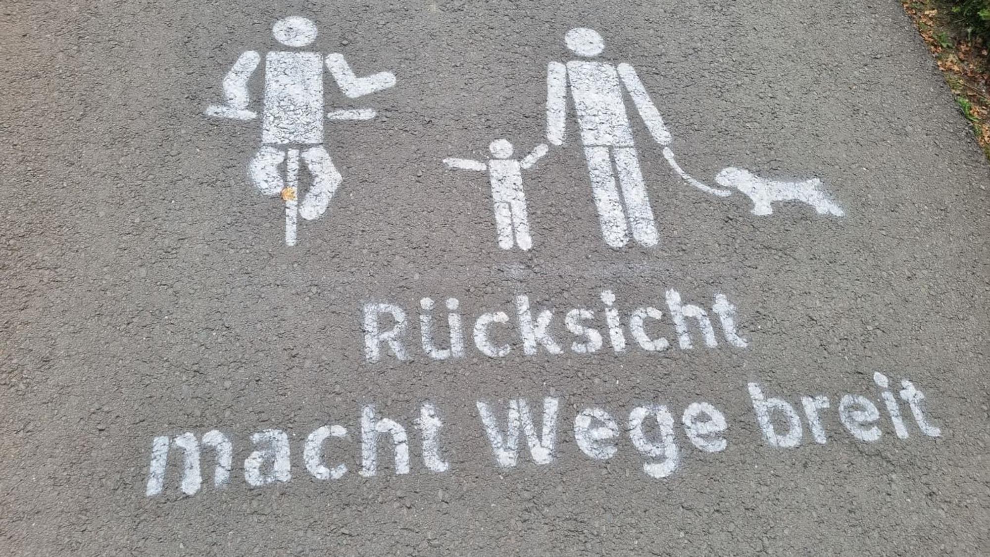 Der Radfahrer war nach Polizeiangaben auf der Balkantrasse unterwegs.