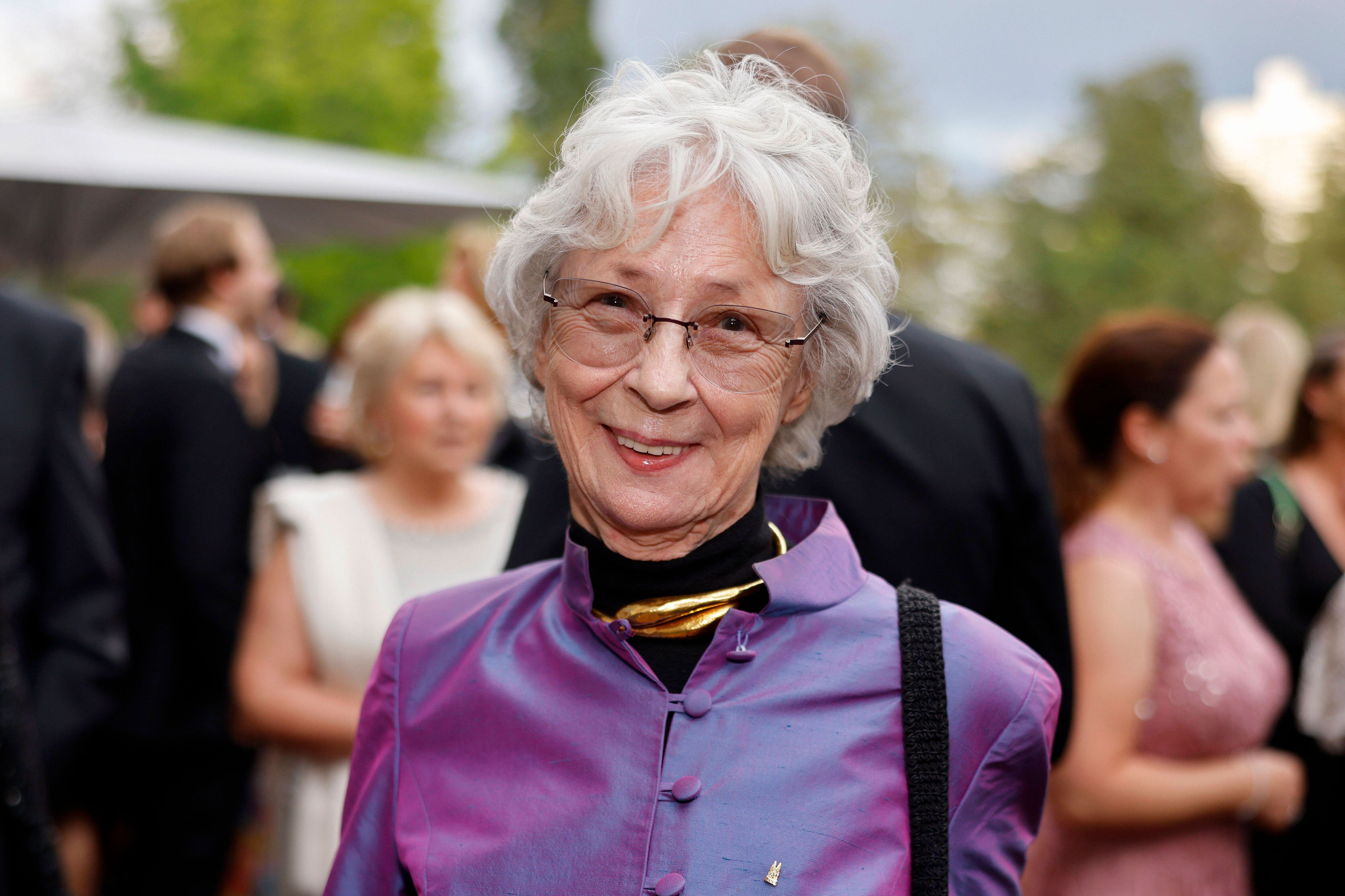 Hedwig Neven DuMont aus der Verlegerfamilie Neven DuMont auf der Benefiz-Gala der Colombinen Colombina Colonia e. V. in der Kölner Flora. An diesem Abend, wurden Spendengelder in Höhe von insgesamt 100.000,- Euro an Organisationen für hilfsbedürftige Frauen und Kinder aus Köln überreicht. Köln, 03.09.2022 NRW Deutschland