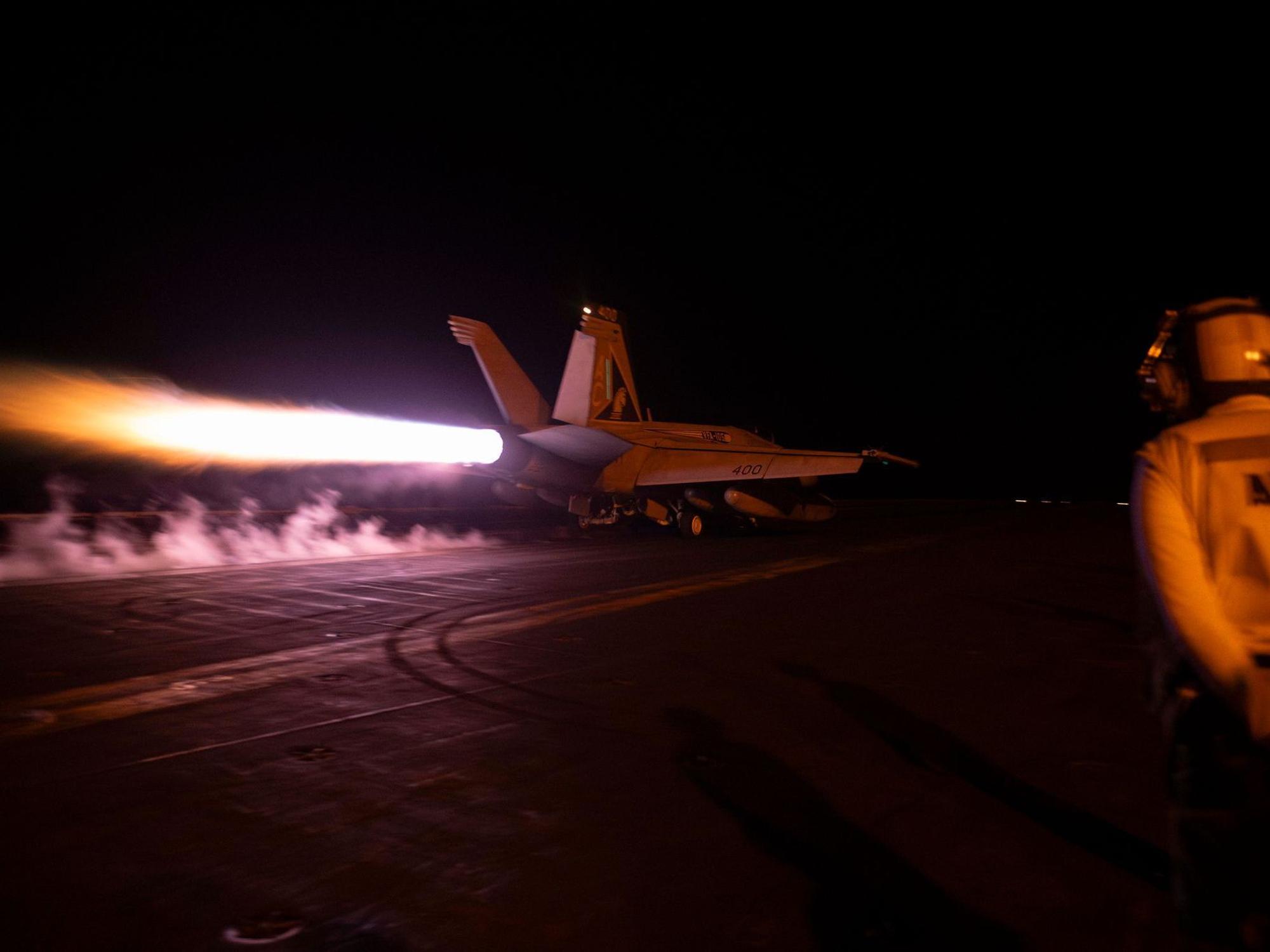 US-Jet startet zu Angriffen auf Huthi-Stellungen