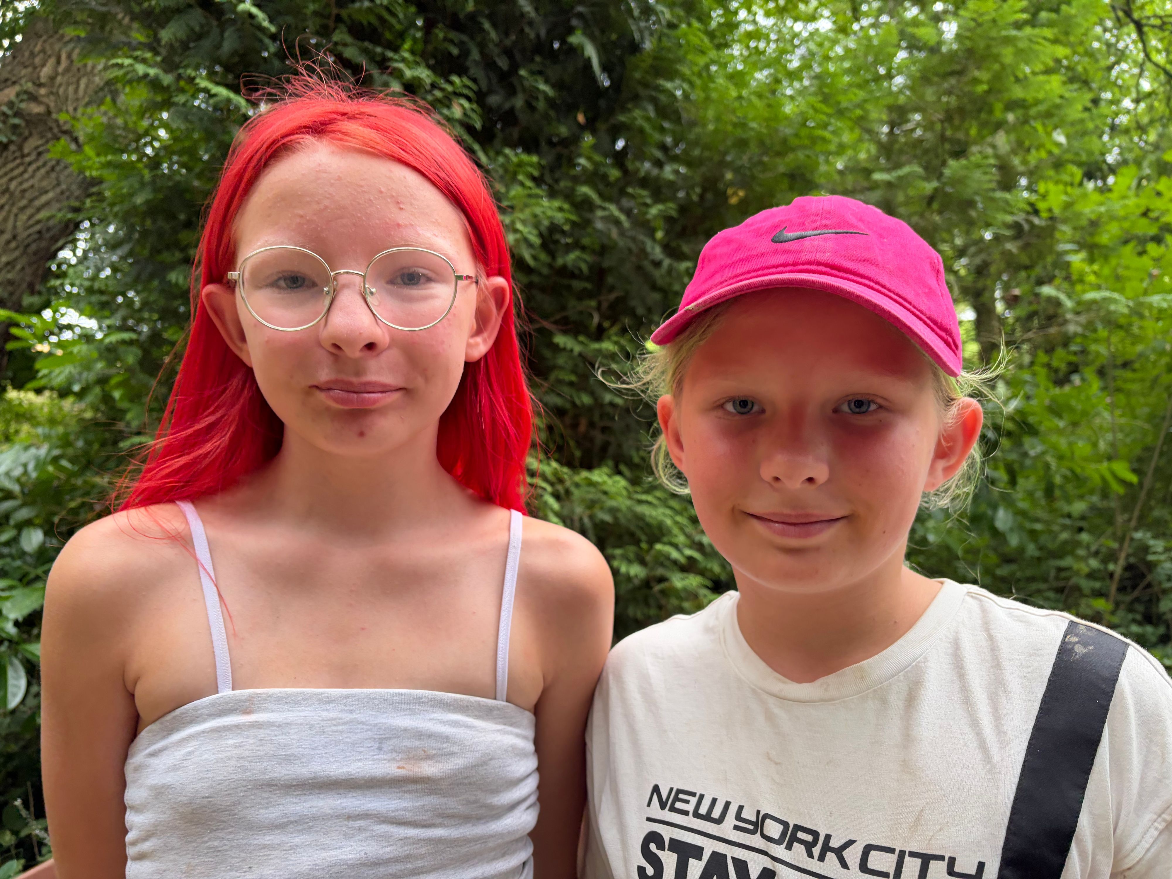 Die Zwillinge Michelle und Katharina