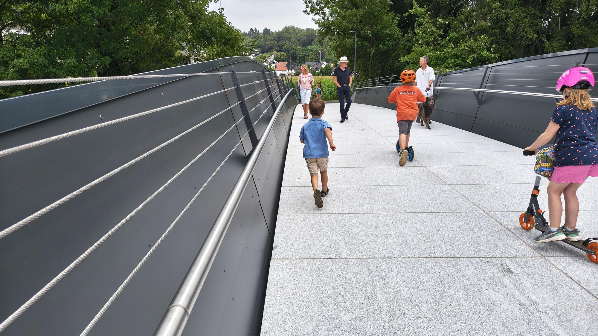 Eröffnung der Brücke Naafshäuschen