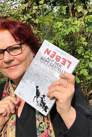 Susanne Rauprich mit ihrem Buch