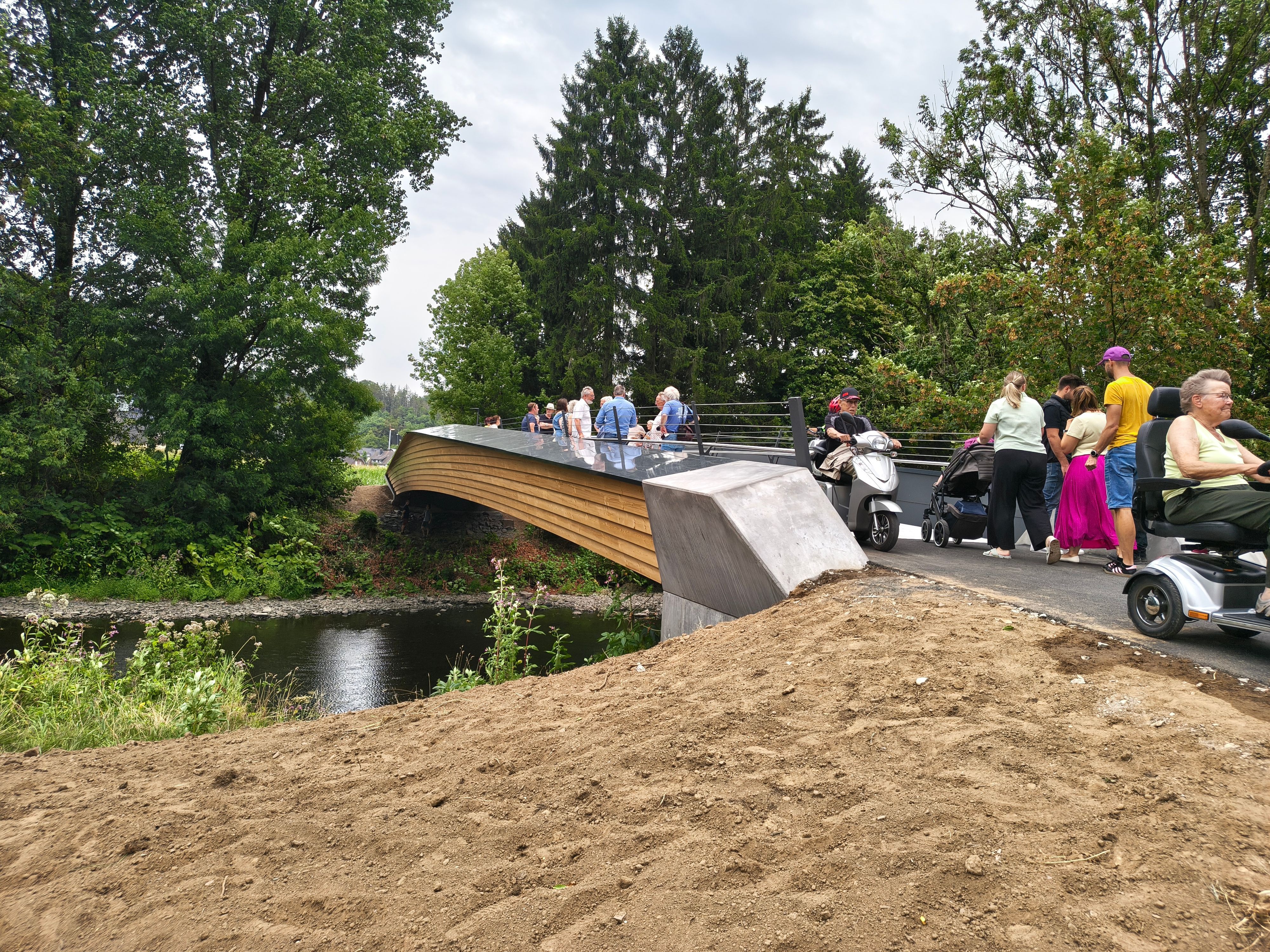 Eröffnung der Brücke Naafshäuschen