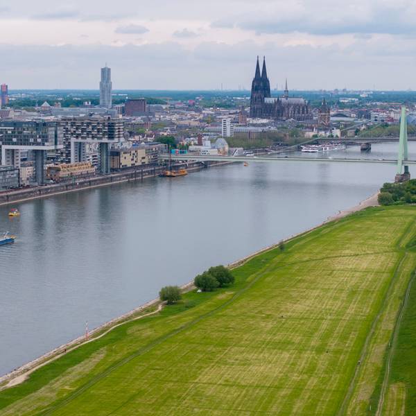 Blick auf das Stadtpanorama.