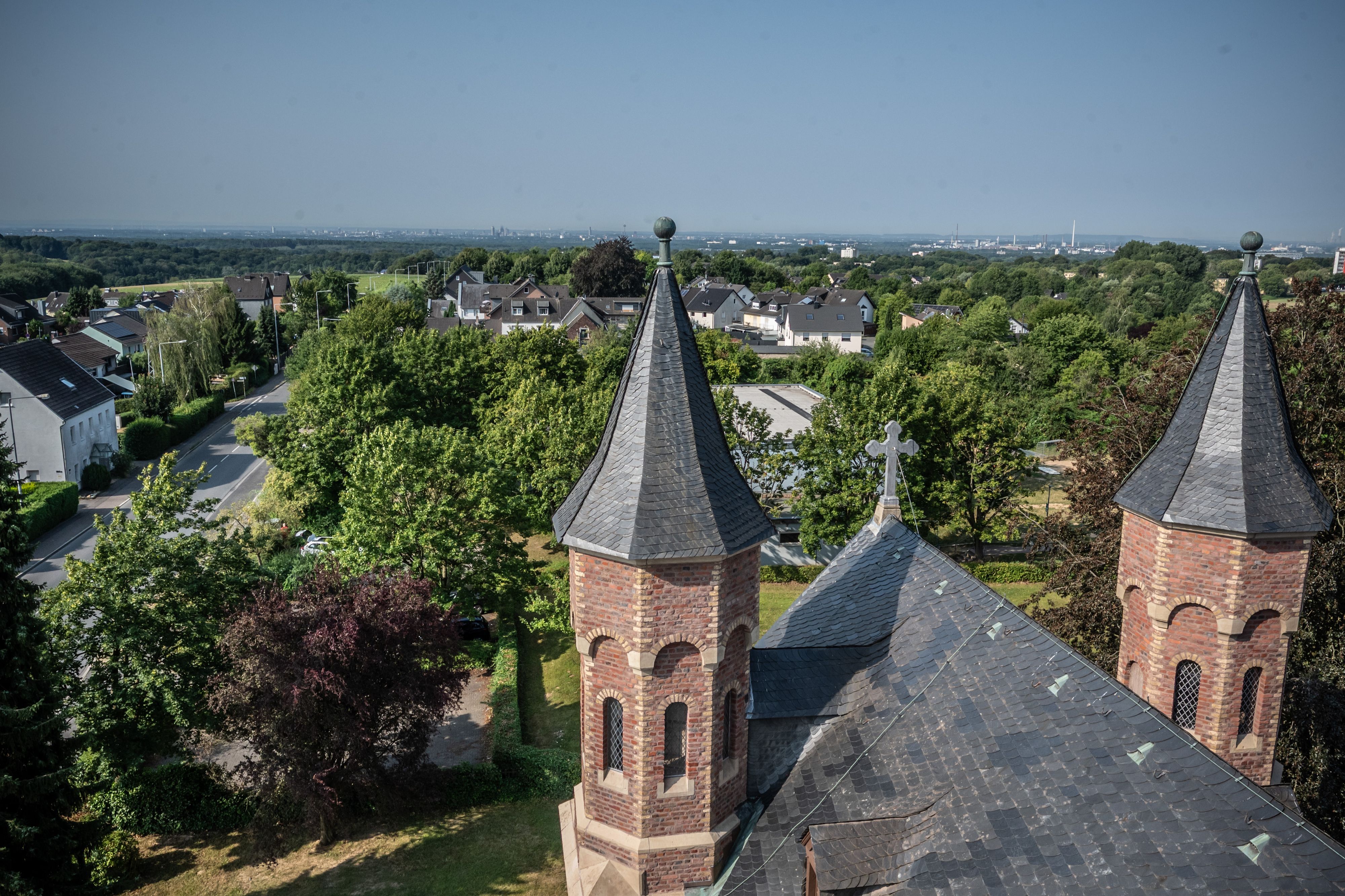 Sankt Nikolaus Neuboddenberg schiefergedecktes Dach