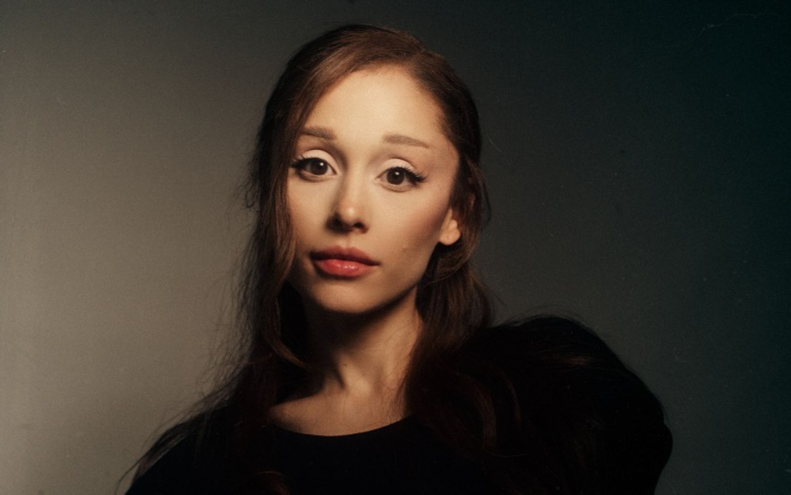 Ariana Grande erklärt, sich bei den Aufnahmen zu „Petal“ bewusst nicht selbst „zensiert“ zu haben - anders als bei früheren Alben. (Bild: Katia Temkin)