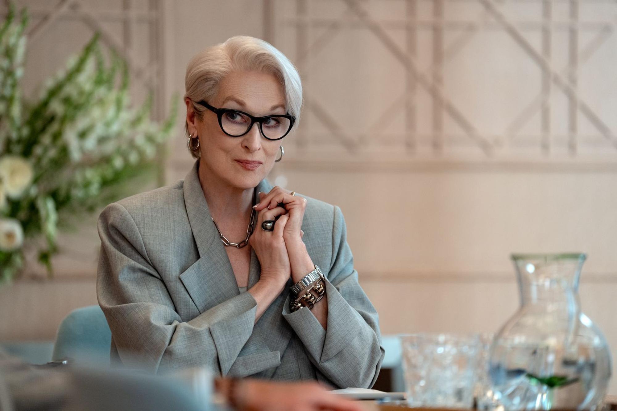 Miranda Priestly (Meryl Streep) sieht sich immer noch an der Spitze von allem. (Bild: Leonine/2026 20th Century Studios)