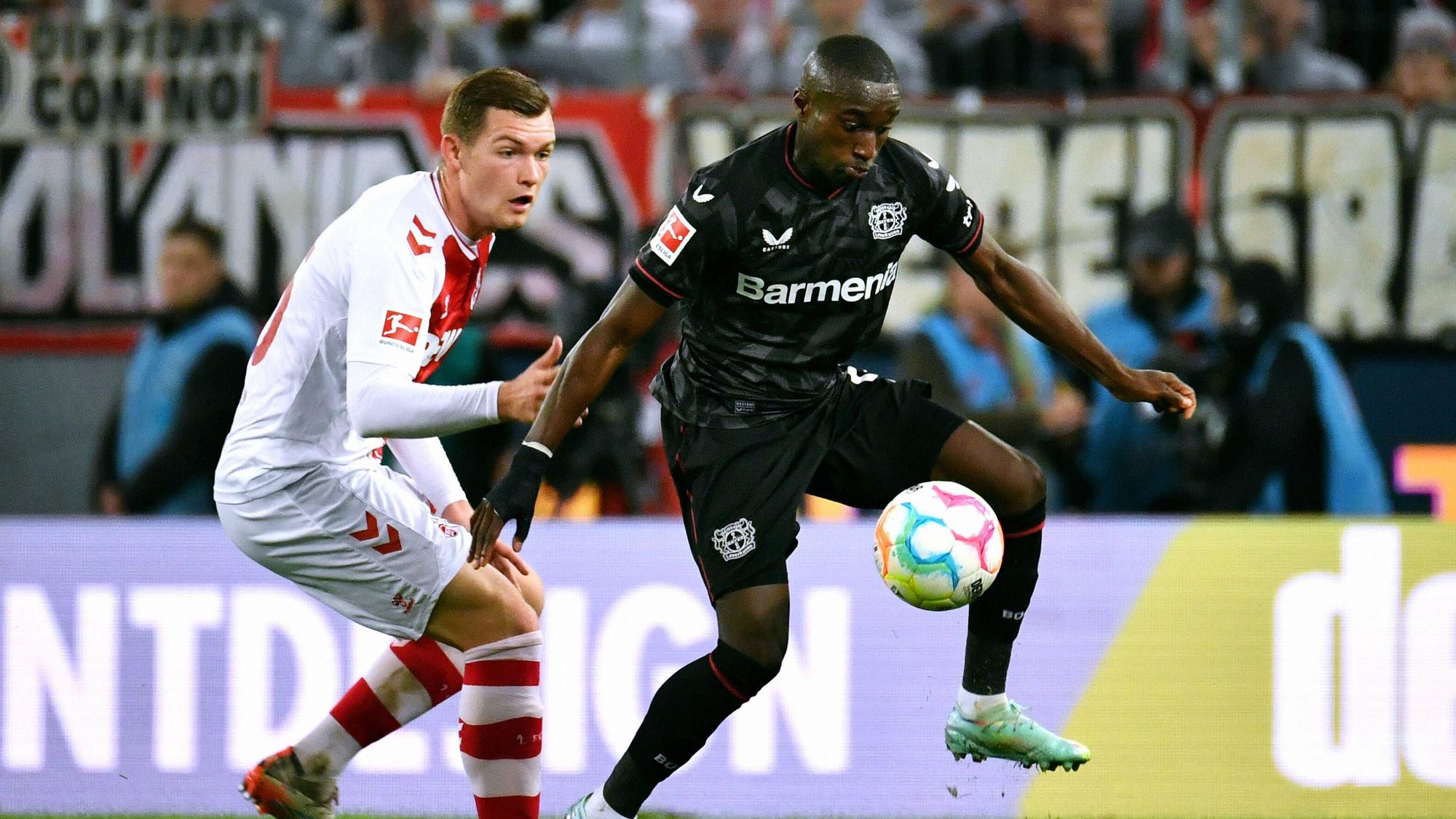 Fussball, Bundesliga, Deutschland, Herren, Saison 2022/2023, 14. Spieltag, Rhein Energie Stadion Köln, 1. FC Köln - Bayer Leverkusen Moussa Diaby LEV, Luca Kilian KOE. Aktion DFB/DFL REGULATIONS PROHIBIT ANY USE OF PHOTOGRAPHS AS IMAGE SEQUENCES AND/OR QUASI-VIDEO *** Football, Bundesliga, Germany, Men, Season 2022 2023, 14 Matchday, Rhein Energie Stadion Köln, 1 FC Köln Bayer Leverkusen Moussa Diaby LEV , Luca Kilian KOE Action DFB DFL REGULATES PROHIBIT ANY USE OF PHOTOGRAPHS AS IMAGE SEQUENCES AND OR QUASI VIDEO