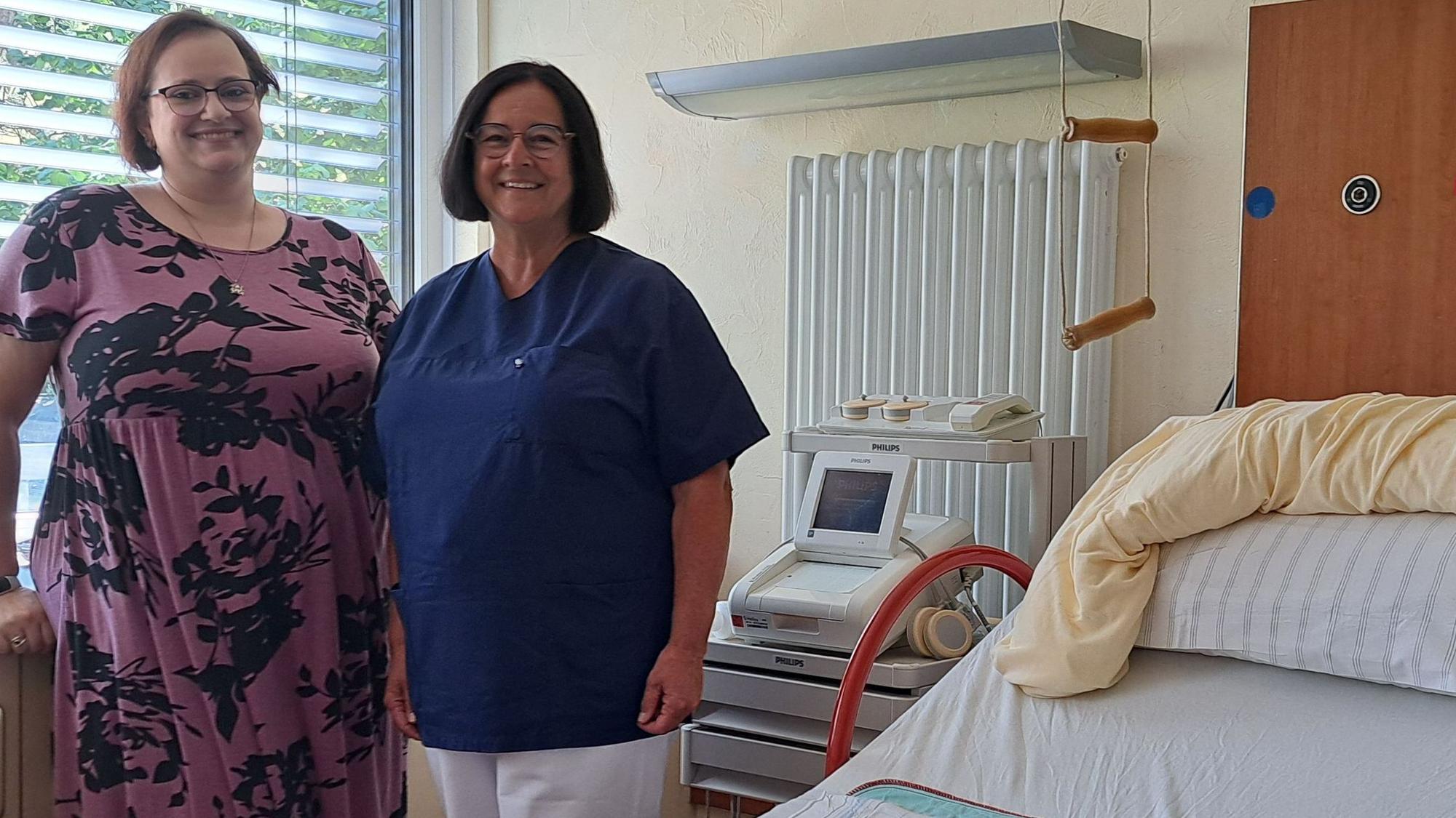 Caroline Hoormann (links) leitet in Wipperfürth die Elternschule „Josefine“, Cornelia Leißner ist Chefärztin der Klinik für Gynäkologie und Geburtshilfe an der Helios-Klinik in der Hansestadt.
