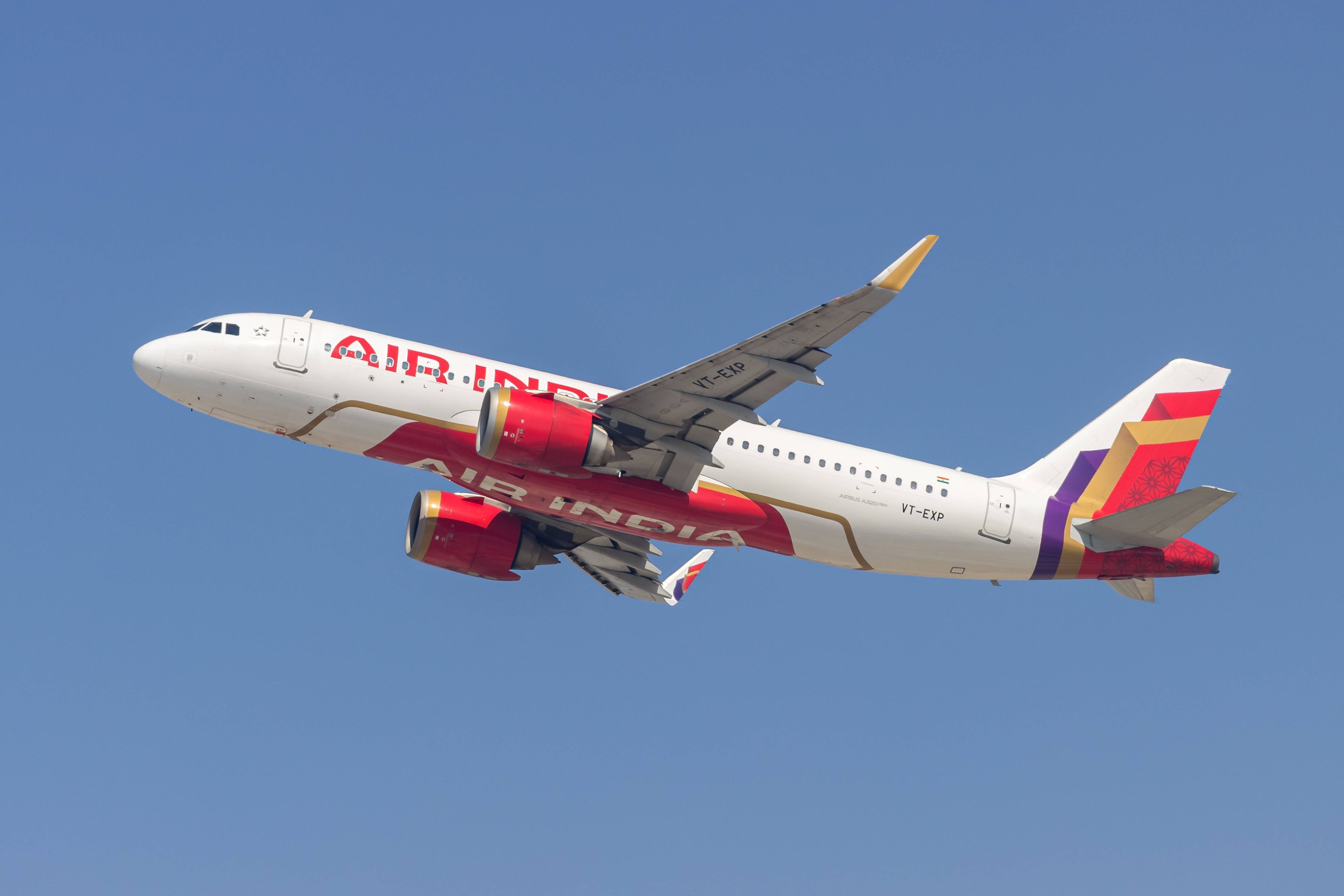 Ein Airbus A320 in der Luft.