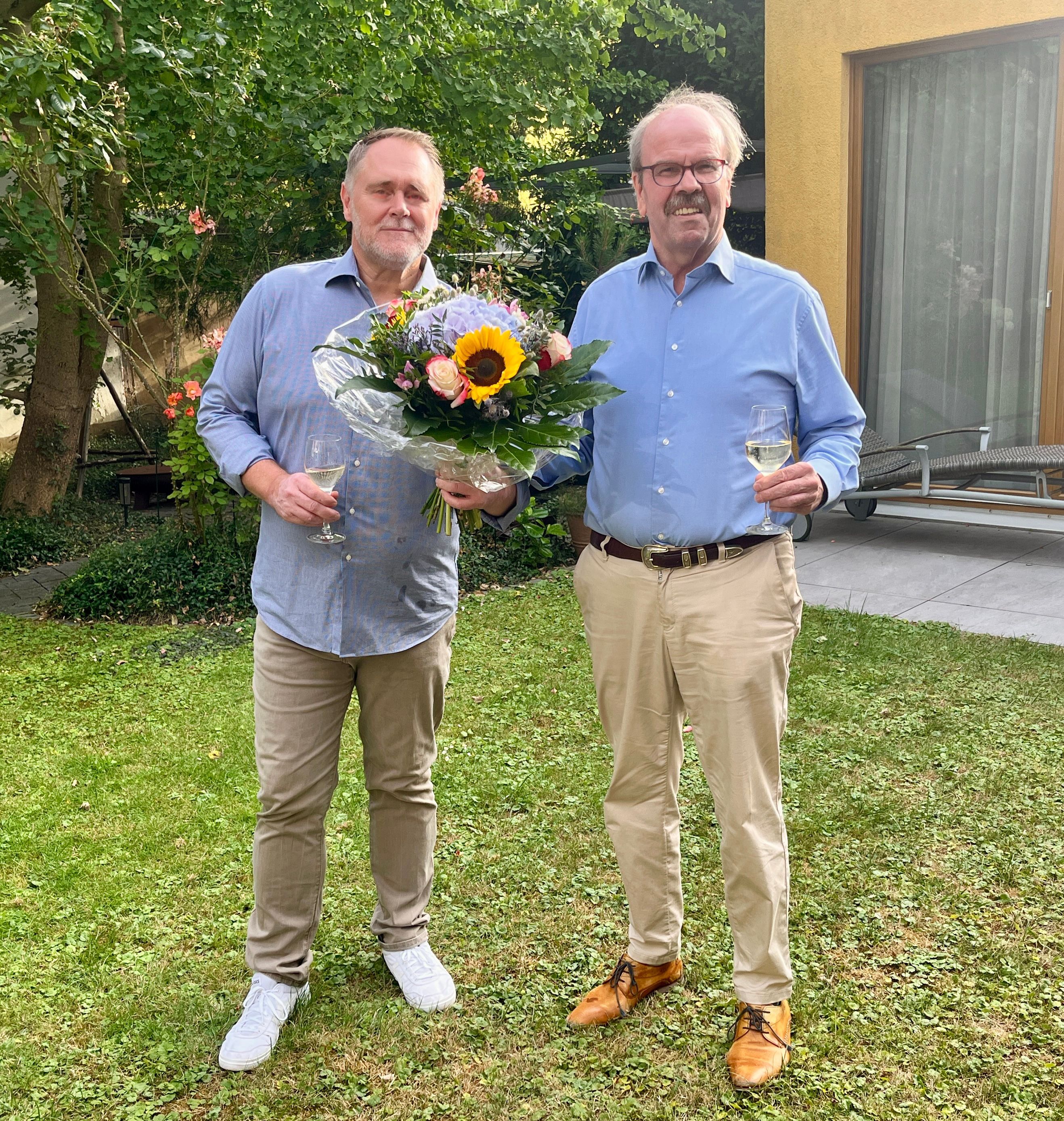 Neuer und ehemaliger Präsident des Lions Clubs Leichlingen: Stefan Hendriks  folgt auf Wolfgang Podestá.