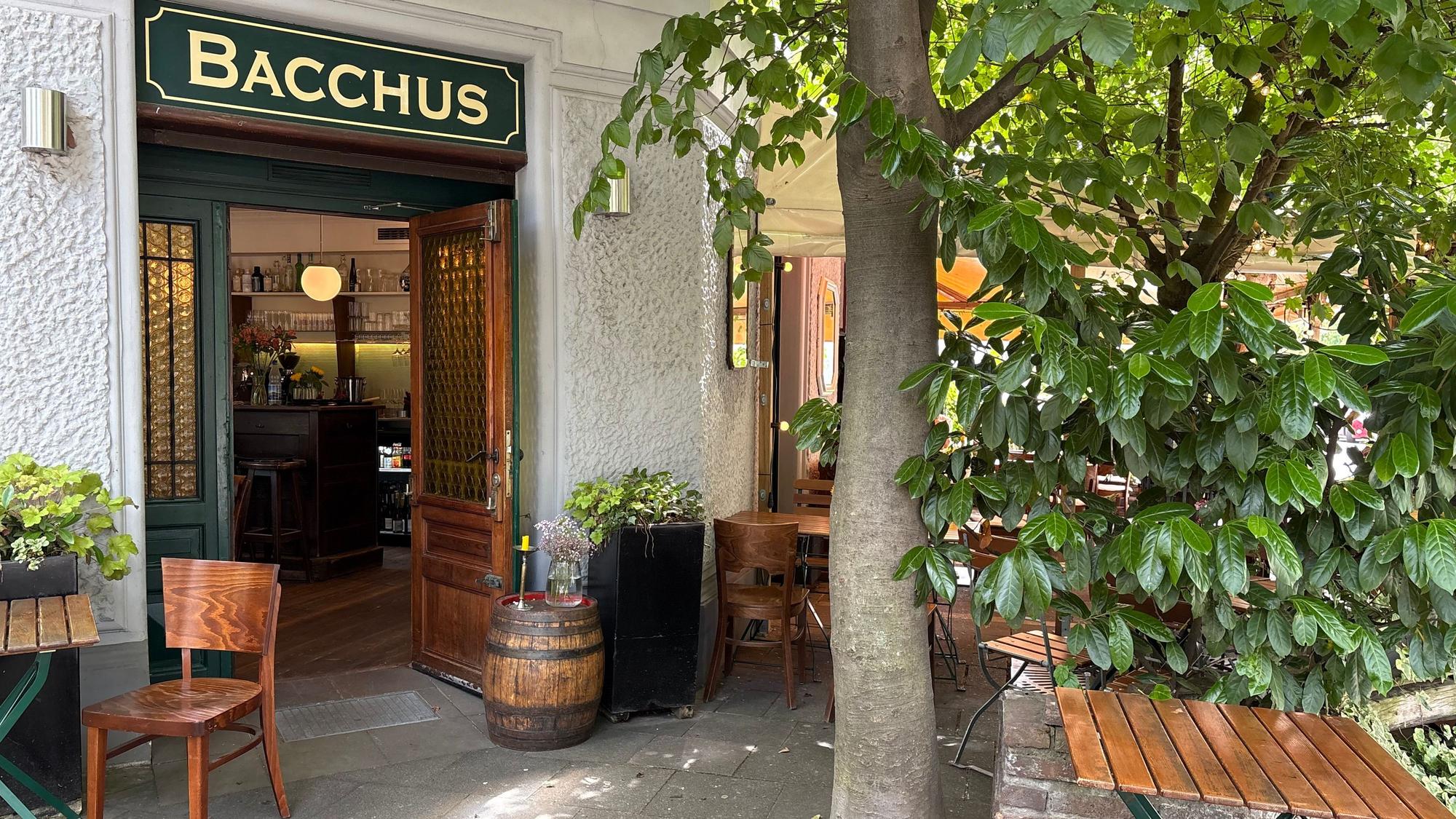 Das Bacchus am Rathenauplatz hat eine lauschige Außengastronomie.