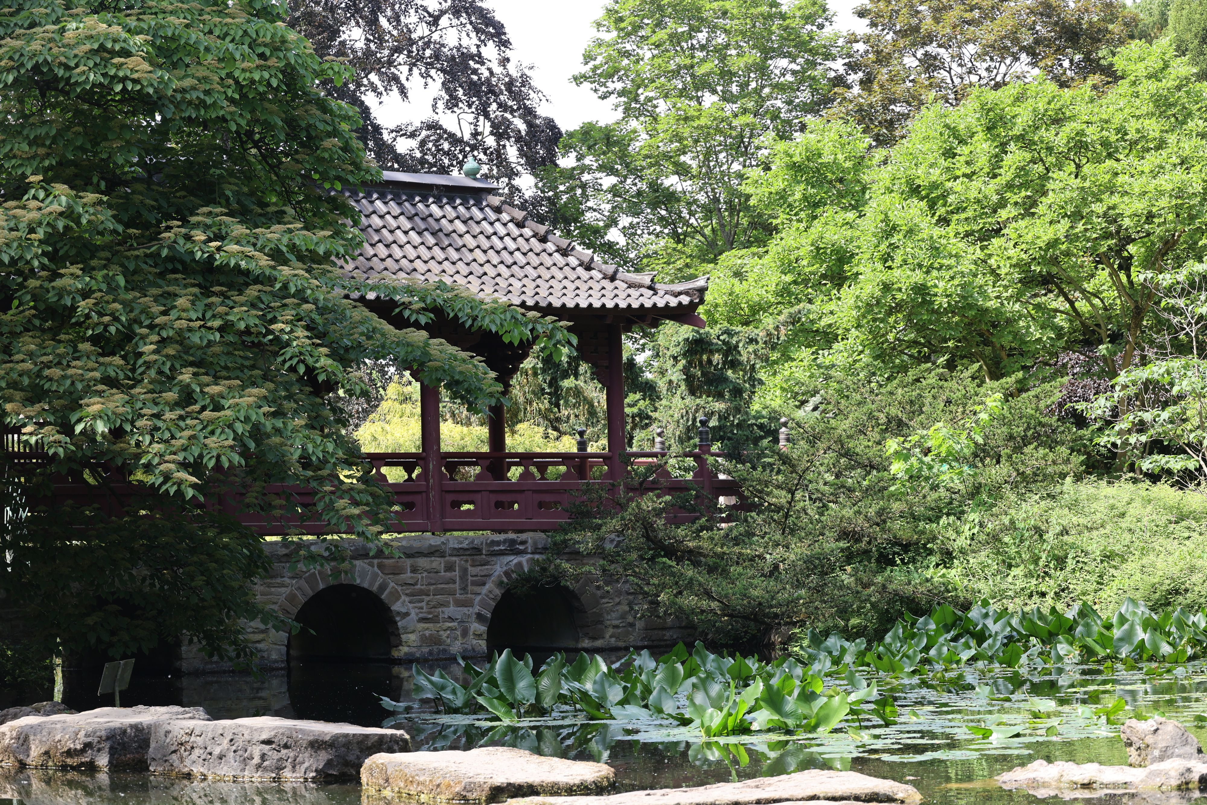 Die Mikado-Brücke wurde einer Brücke in der Tempelstadt Nikko nachempfunden.
