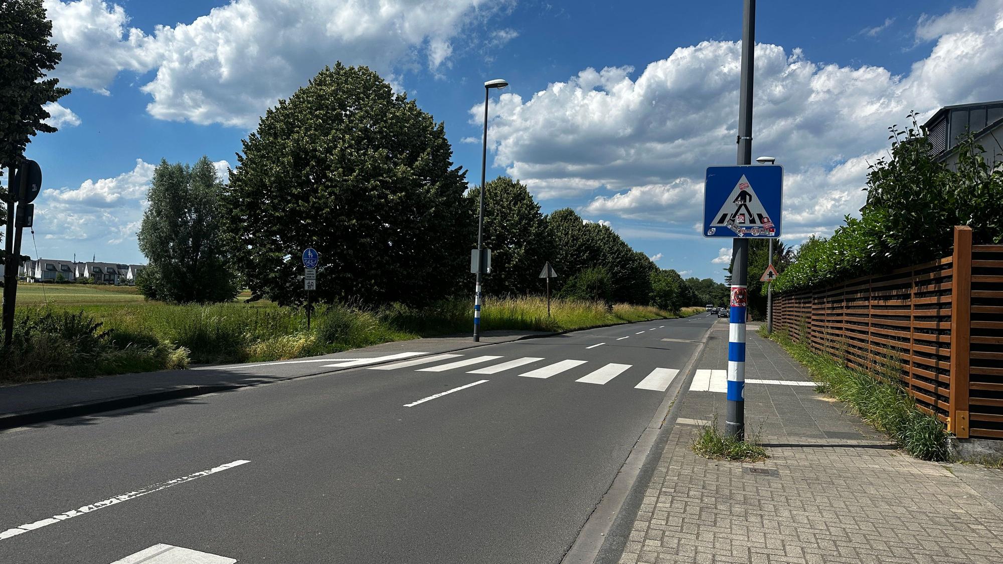Hammerschmidtstraße zwischen Weiß und Rodenkirchen