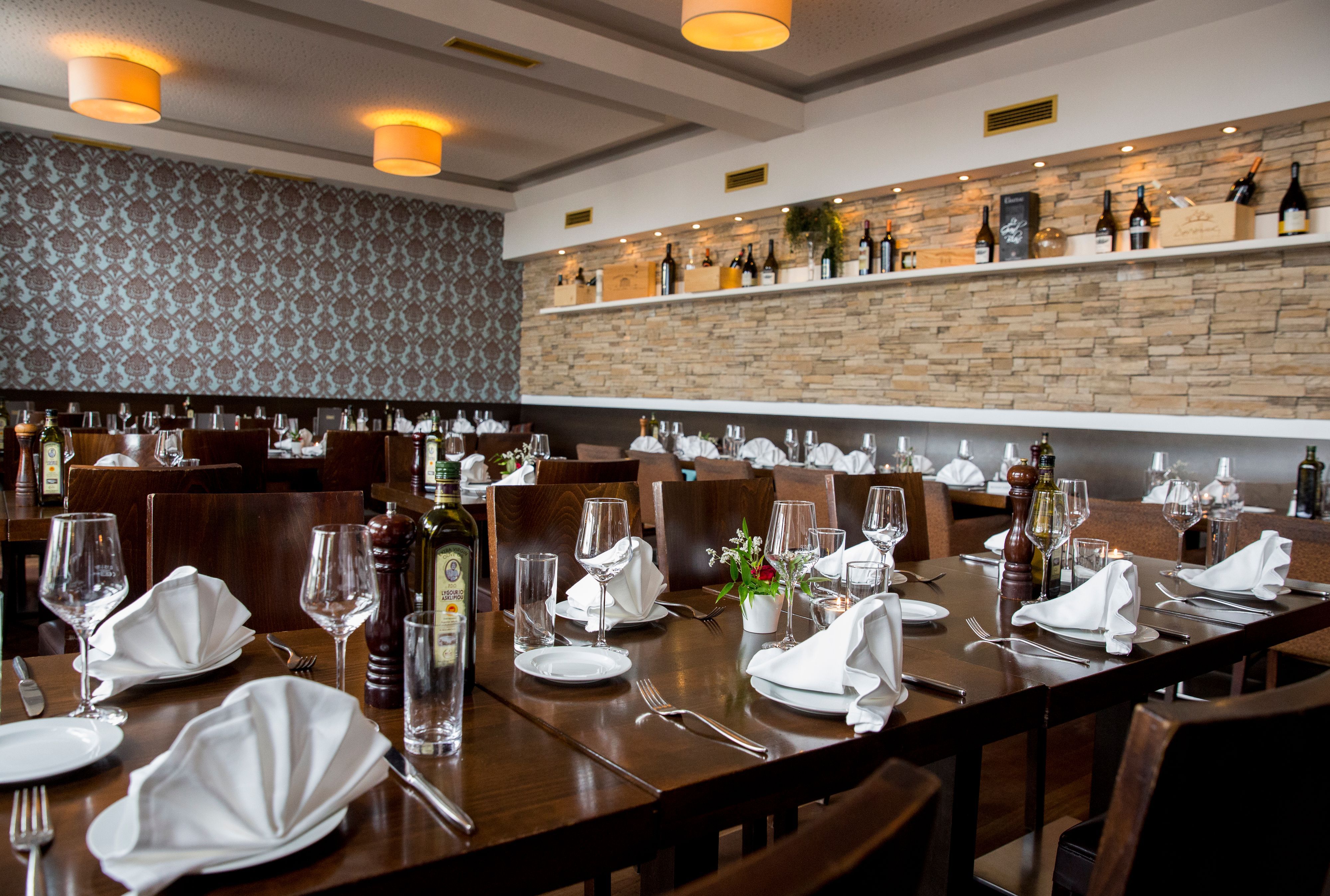 Der Innenraum des Restaurants Limani am Rhein. (Archivbild)