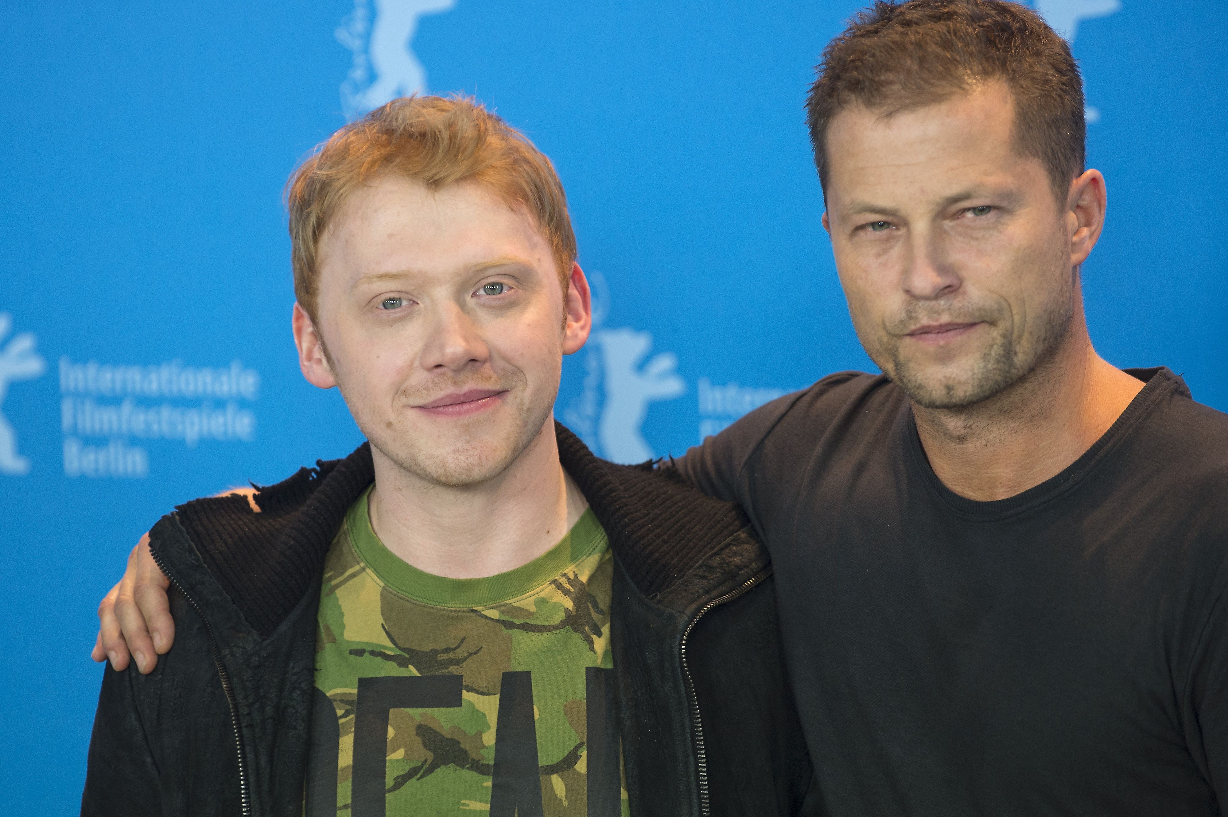 Rupert Grint und Til Schweiger posieren.