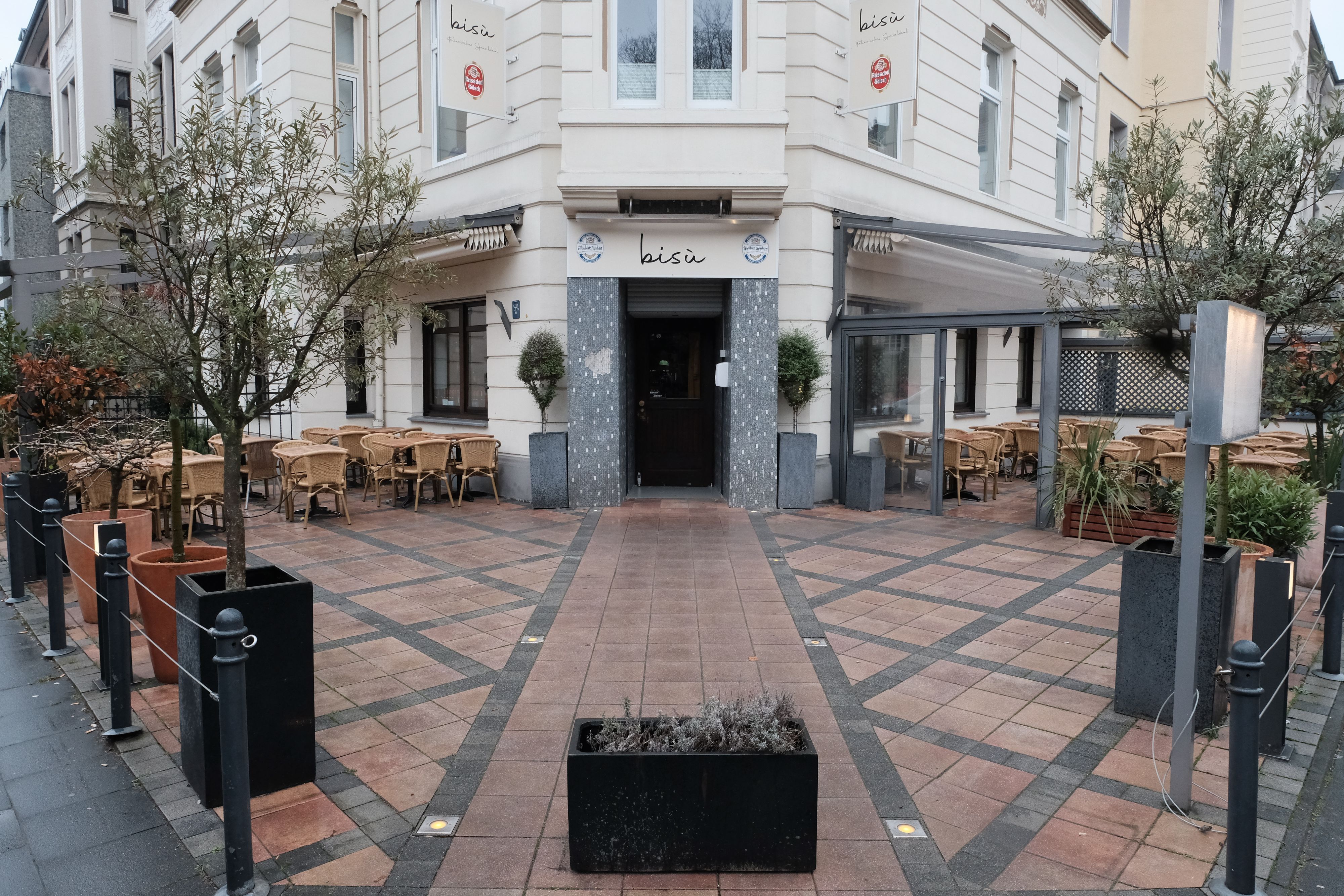 Das Bisù in Nippes mit schöner Terrasse. (Archivibild)