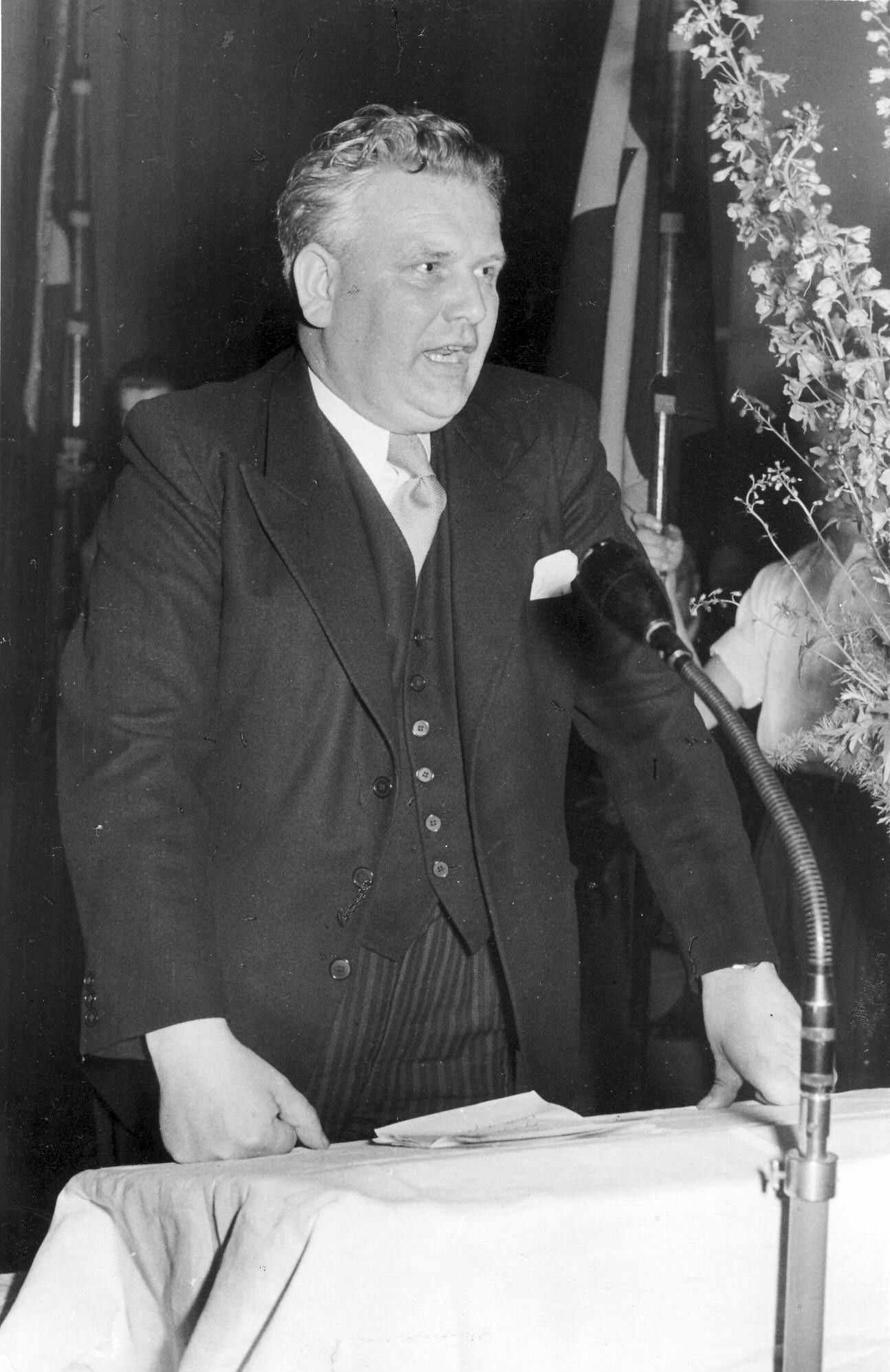 Bernhard Günther