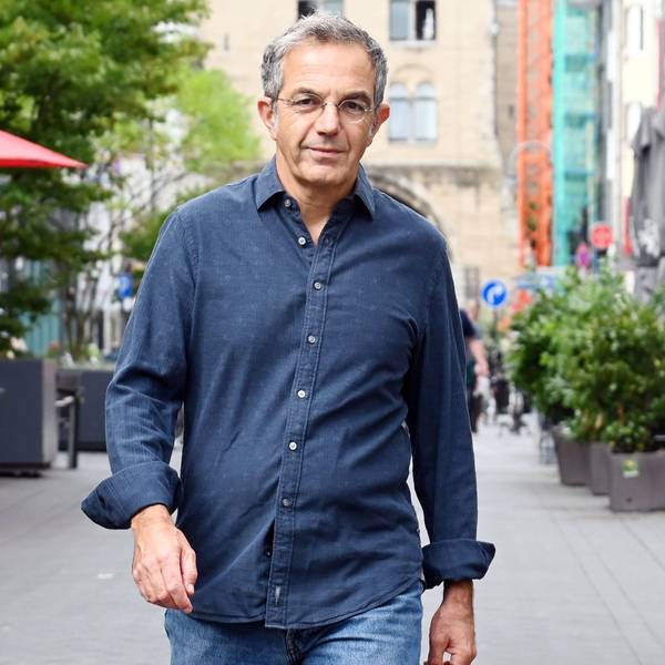 Schriftsteller Navid Kermani am Eigelstein in Köln