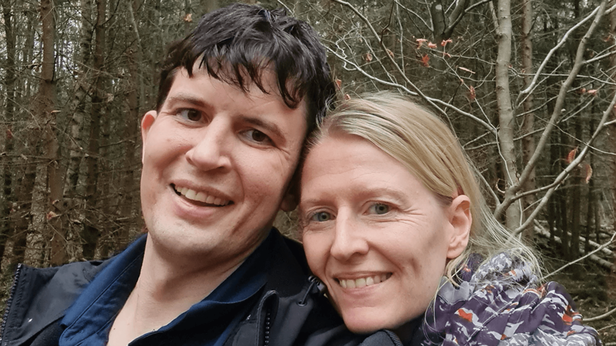 Mit diesem Foto suchte das BKA nach Vanessa Huber. Es zeigt die Vermisste gemeinsam mit ihrem Ehemann Tobias Huber.