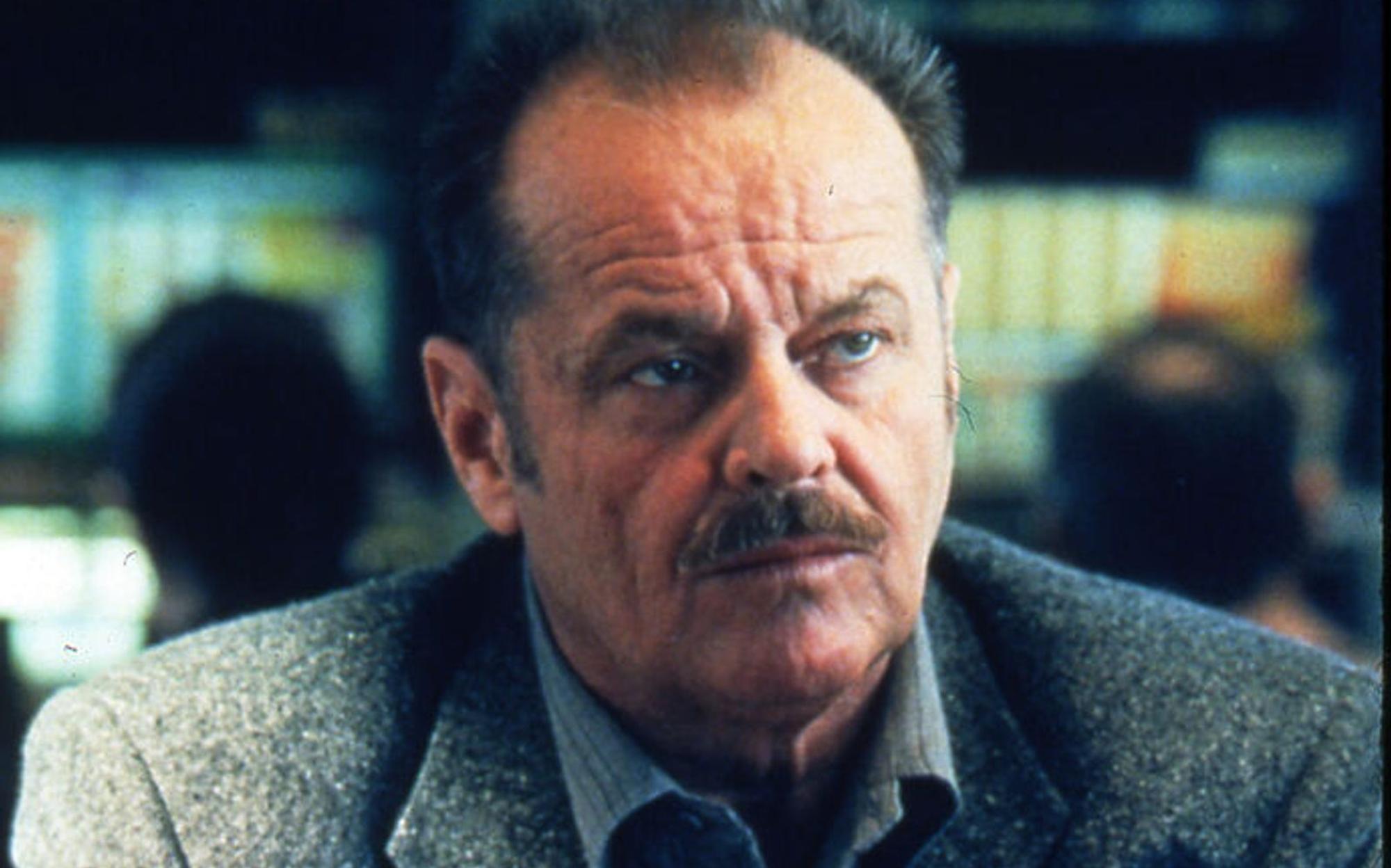 Eigentlich hat Detective Jerry Black (Jack Nicholson) nur noch wenige Stunden bis zu seiner Pension. Doch dann wird er an den Tatort eines Sexualmordes gerufen. (Bild: Studio Canal/Vuelta Entertainment GmbH)