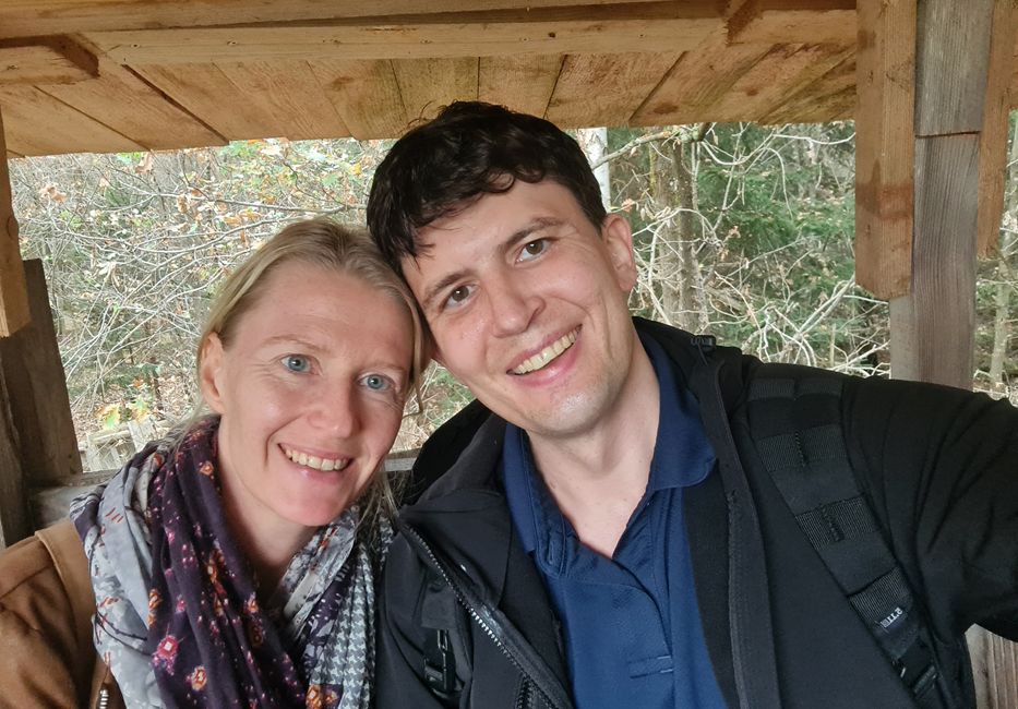 Mit diesem Foto suchte das BKA nach Vanessa Huber. Es zeigt die Vermisste gemeinsam mit ihrem Ehemann Tobias Huber.