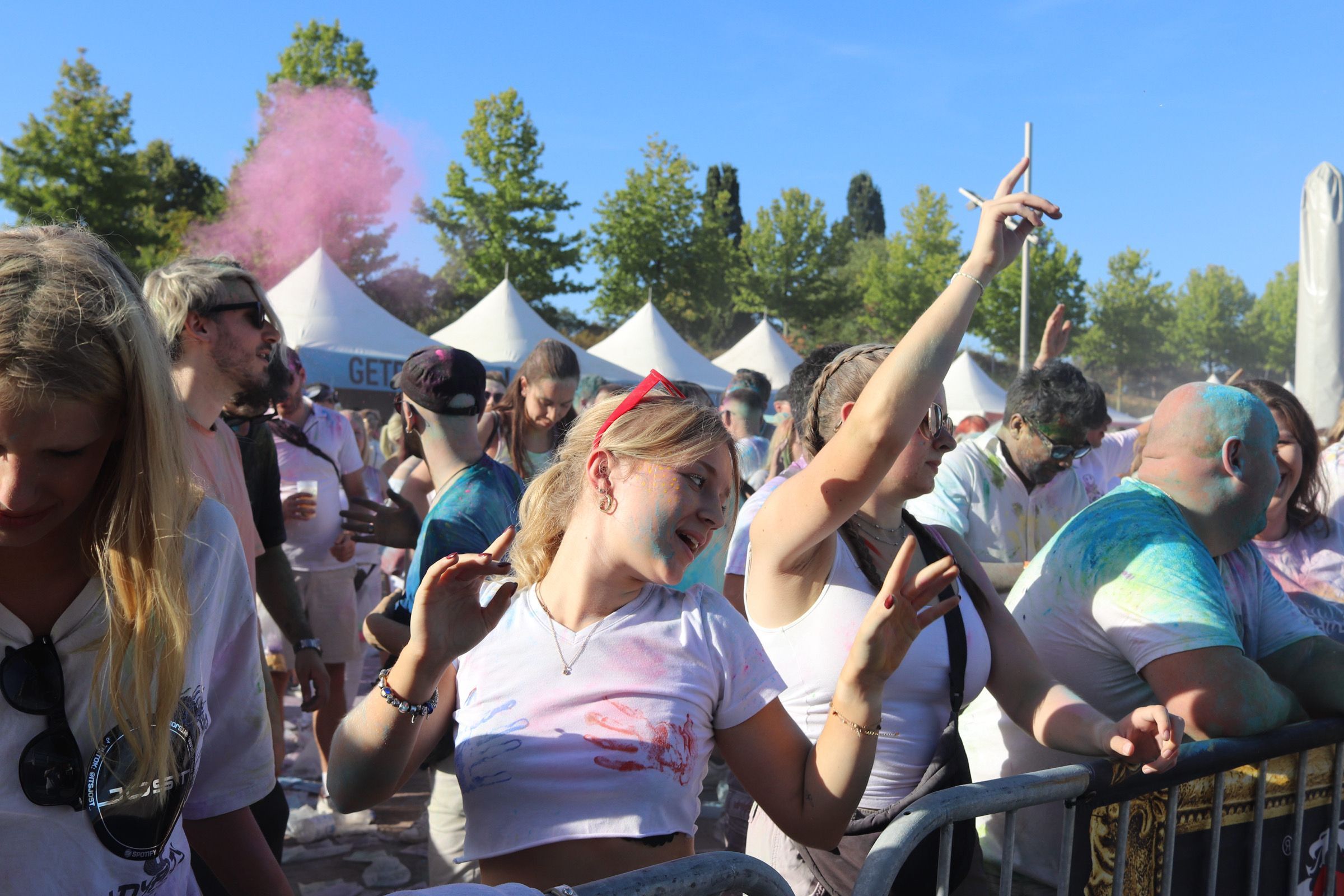 4000 Partygäste waren in den Neulandpark gekommen.
