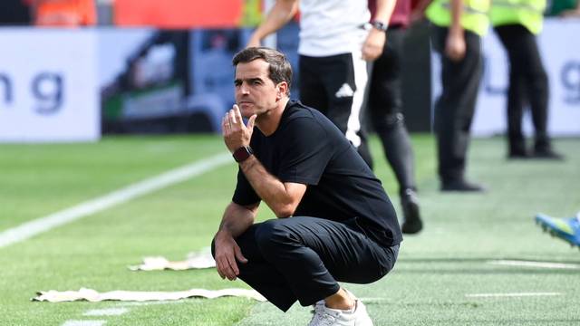 Trainer Carles Martinez Bayer 04 Leverkusen 08.08.2026, Fussball 1. Bundesliga, Saison 2026/2027, Testspiel, Bayer 04 Leverkusen - FC Sevilla 2:1 Leverkusen BayArena Nordrhein Westfalen Deutschland *** Coach Carles Martinez, Bayer 04 Leverkusen, August 8, 2026, Soccer, Bundesliga 1, 20262027 Season, Friendly Match, Bayer 04 Leverkusen vs. Sevilla FC, 21, Leverkusen, BayArena, North Rhine-Westphalia, Germany Team2