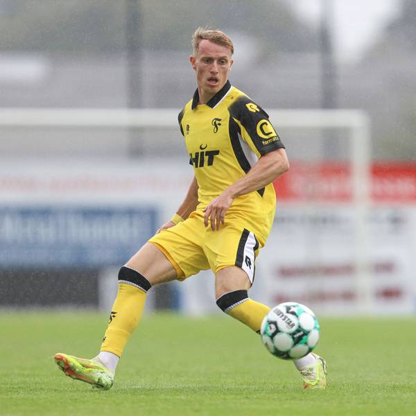Jasper Löffelsend SC Fortuna Köln in Aktion, am Ball, Einzelaktion waehrend des Testspiels zwischen SSVg Velbert 02 und SC Fortuna Köln, IMS Arena am 26. July 2026 in Velbert, Deutschland. Foto von Oliver Kaelke/DeFodi Images Jasper Löffelsend SC Fortuna Köln controls the ball during the friendly match between SSVg Velbert 02 and SC Fortuna Köln at IMS Arena on July 26, 2026 in Velbert, Germany. Photo by Oliver Kaelke/DeFodi Images Photo by Oliver Kaelke/DeFodi Images - *** Jasper Löffelsend of SC Fortuna Köln in action, on the ball, making a solo run during the friendly match between SSVg Velbert 02 and SC Fortuna Köln, IMS Arena on July 26, 2026, in Velbert, Germany. Photo by Oliver Kaelke, DeFodi Images. Jasper Löffelsend of SC Fortuna Köln controls the ball during the friendly match between SSVg Velbert 02 and SC Fortuna Köln at IMS Arena on July 26, 2026 in Velbert, Germany Photo by Oliver Kaelke DeFodi Images Photo by Oliver Kaelke DeFodi Images