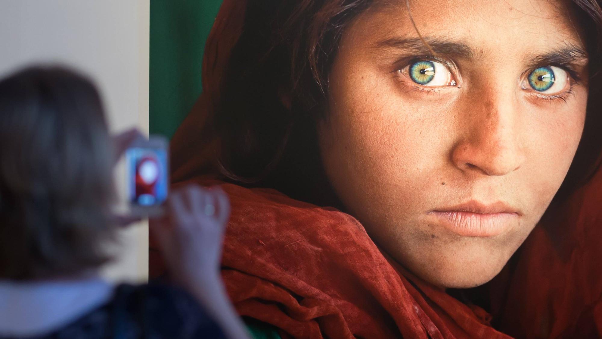 Sharbat Gula wurde als „Afghan Girl“ mit ihren grünen Augen weltberühmt.